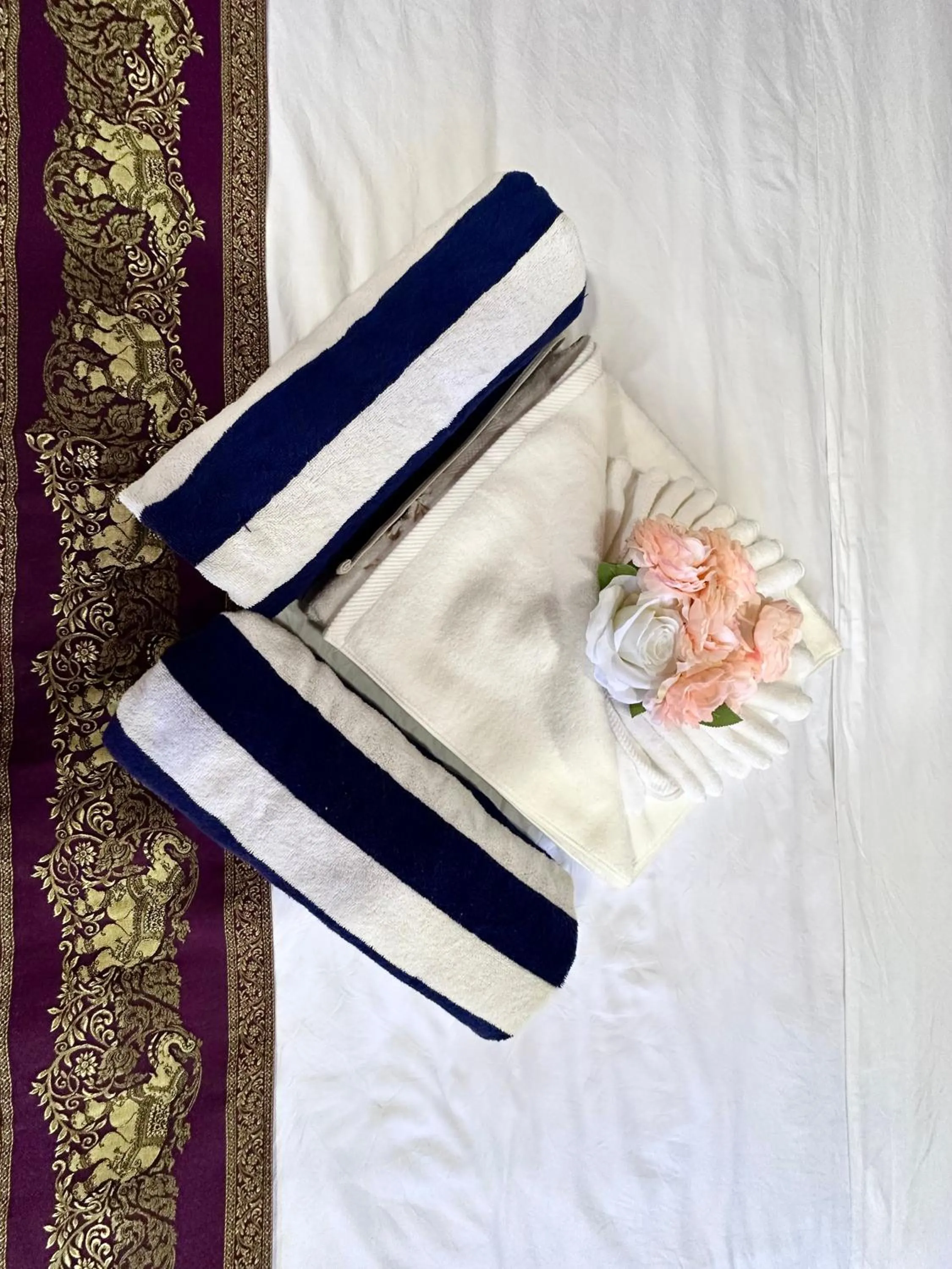 Decorative detail in Galaxy Sunrise Sea View