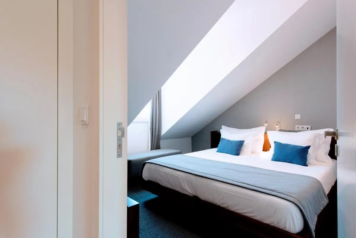 Bed in Augusta Residence Apartments