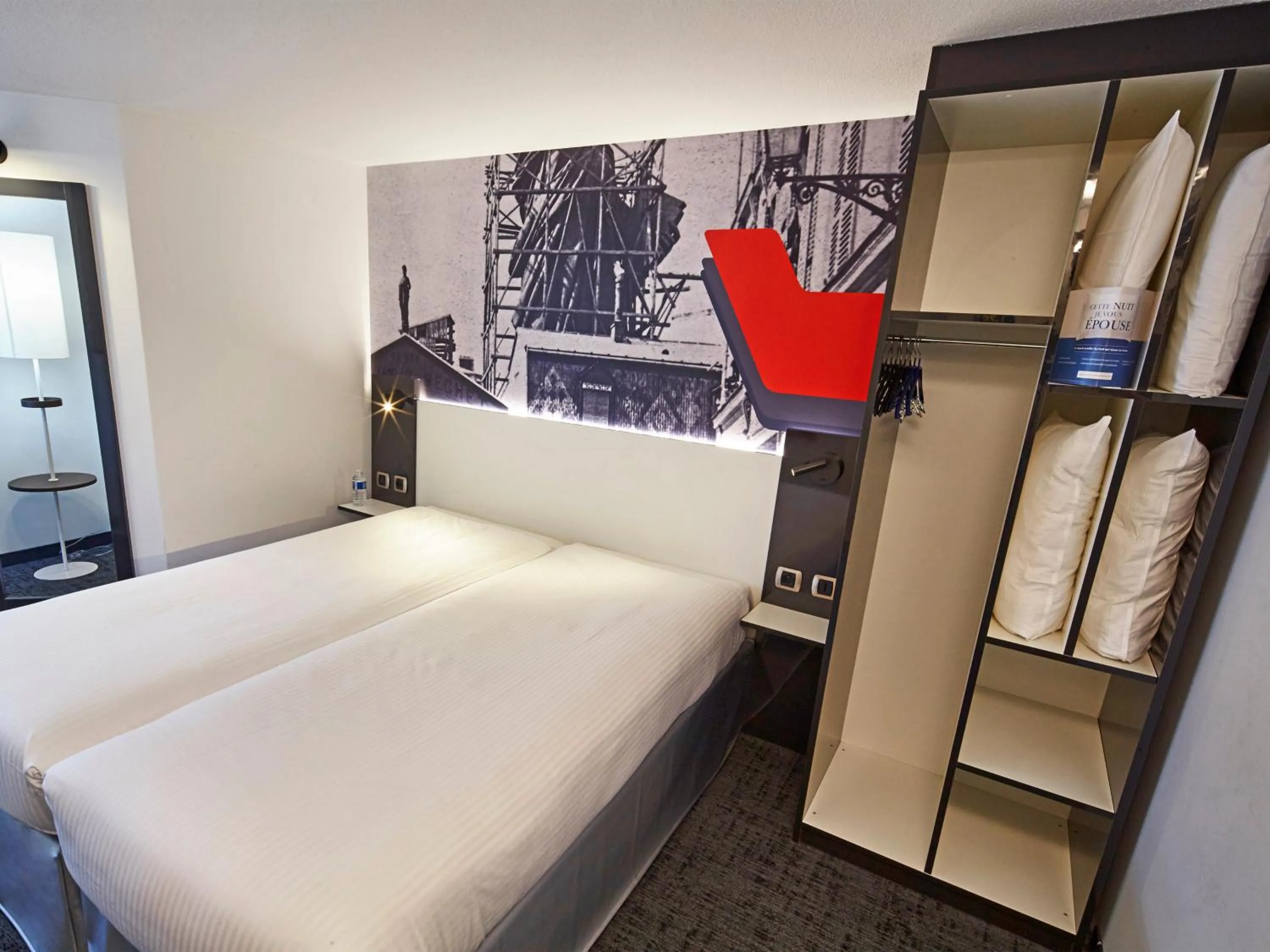 Bed in Hôtel Gustave Colmar