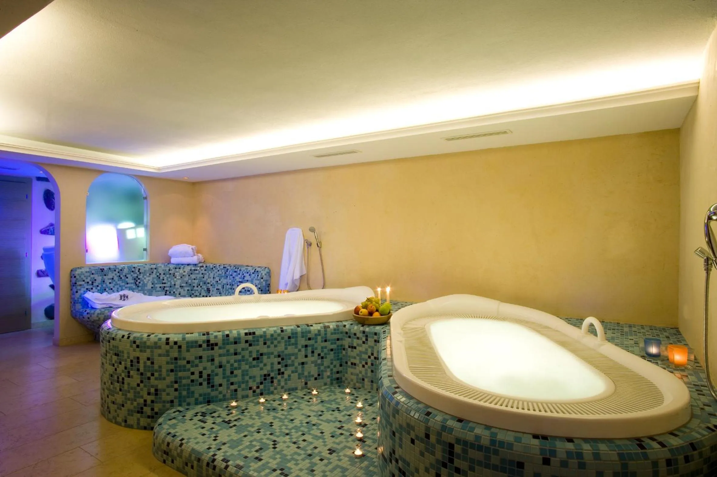 Hot Tub in Hotel La Villa