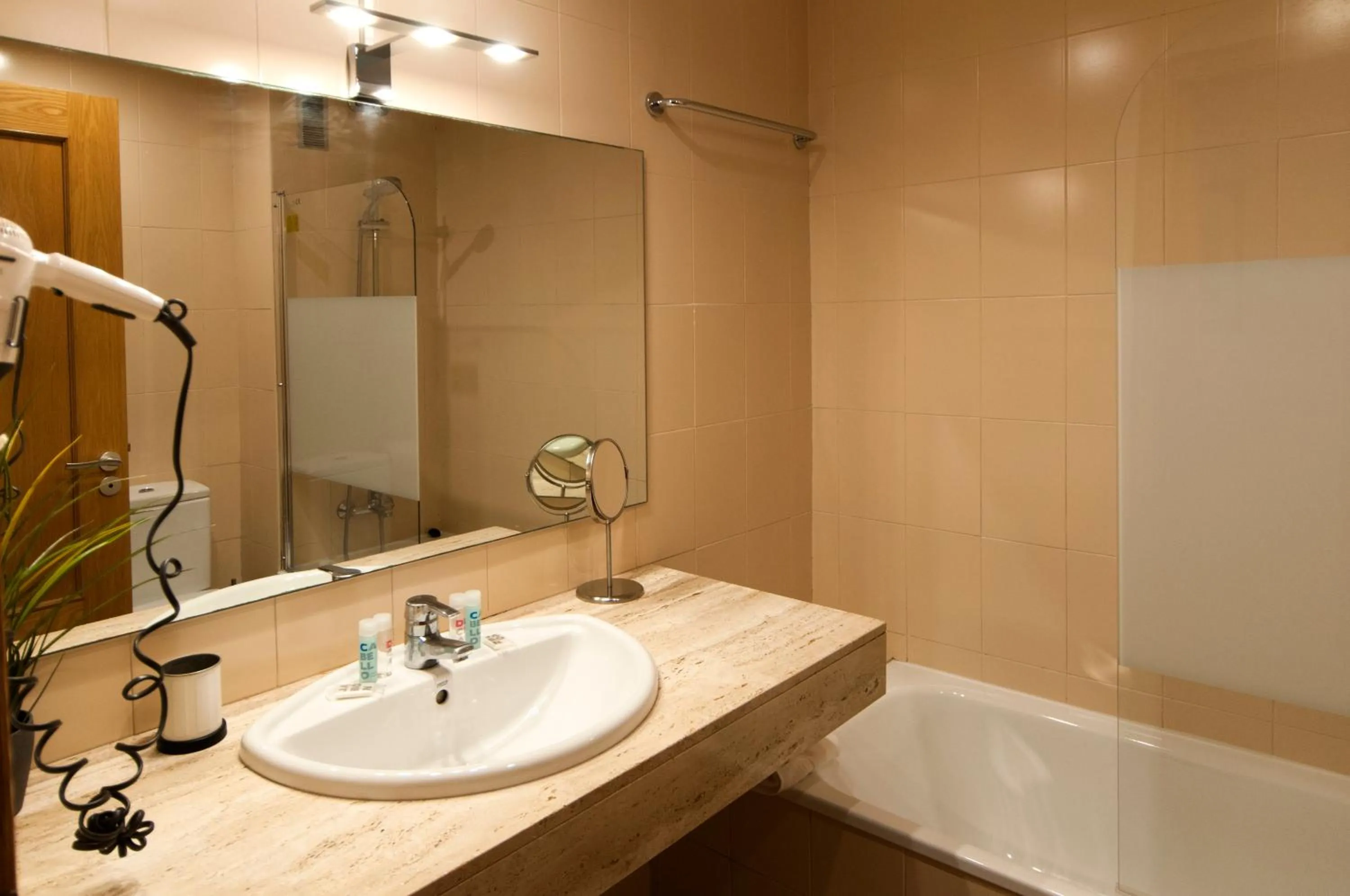 Bathroom in Serennia Apartamentos Ramblas - Plaça Catalunya