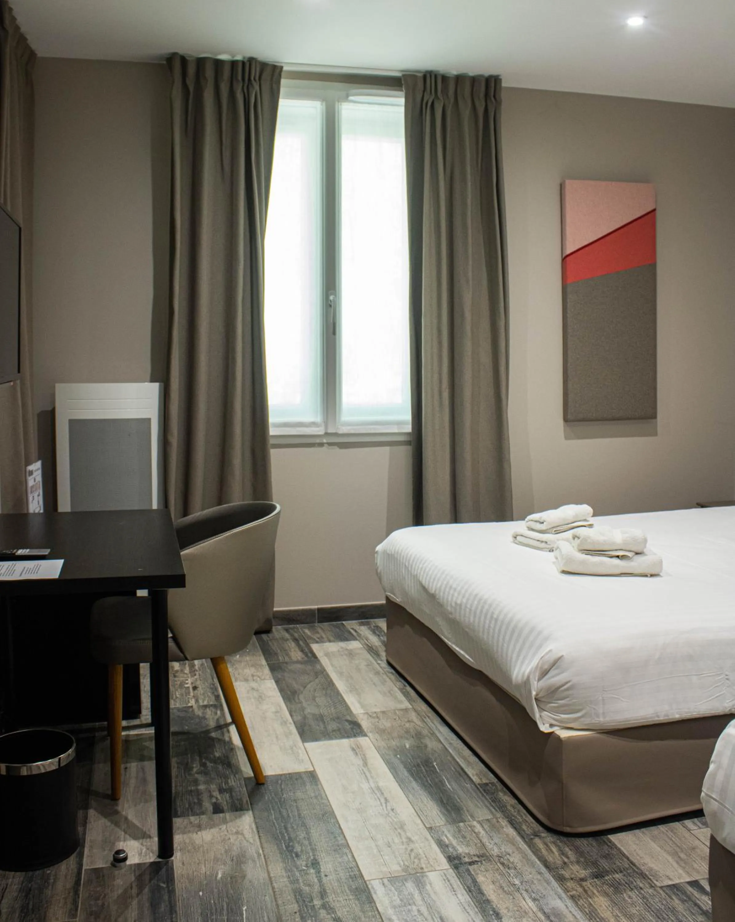 Decorative detail, Bed in La Source