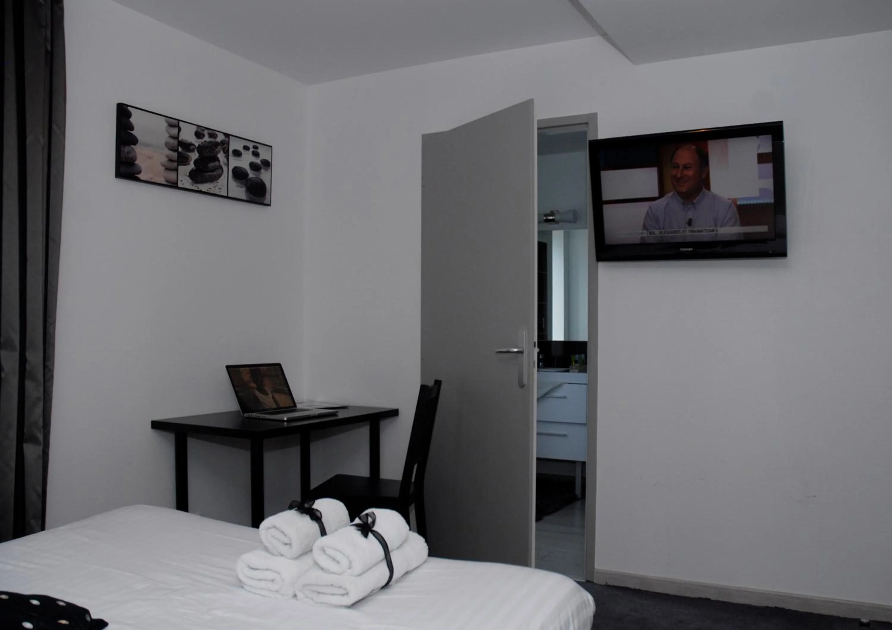 TV and multimedia, Bed in La Source