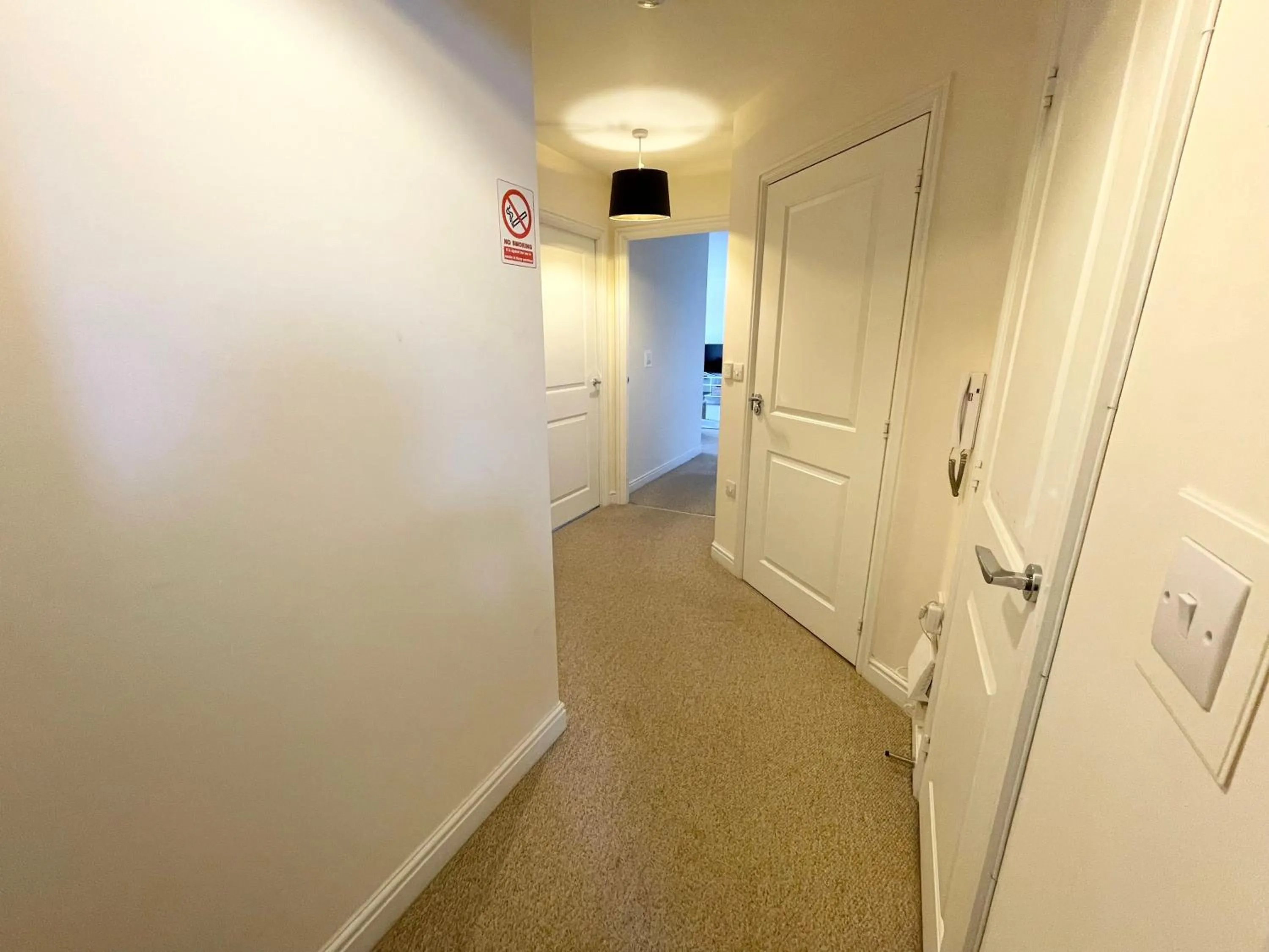 Blue Sky Apartments @Wallis Square, Farnborough