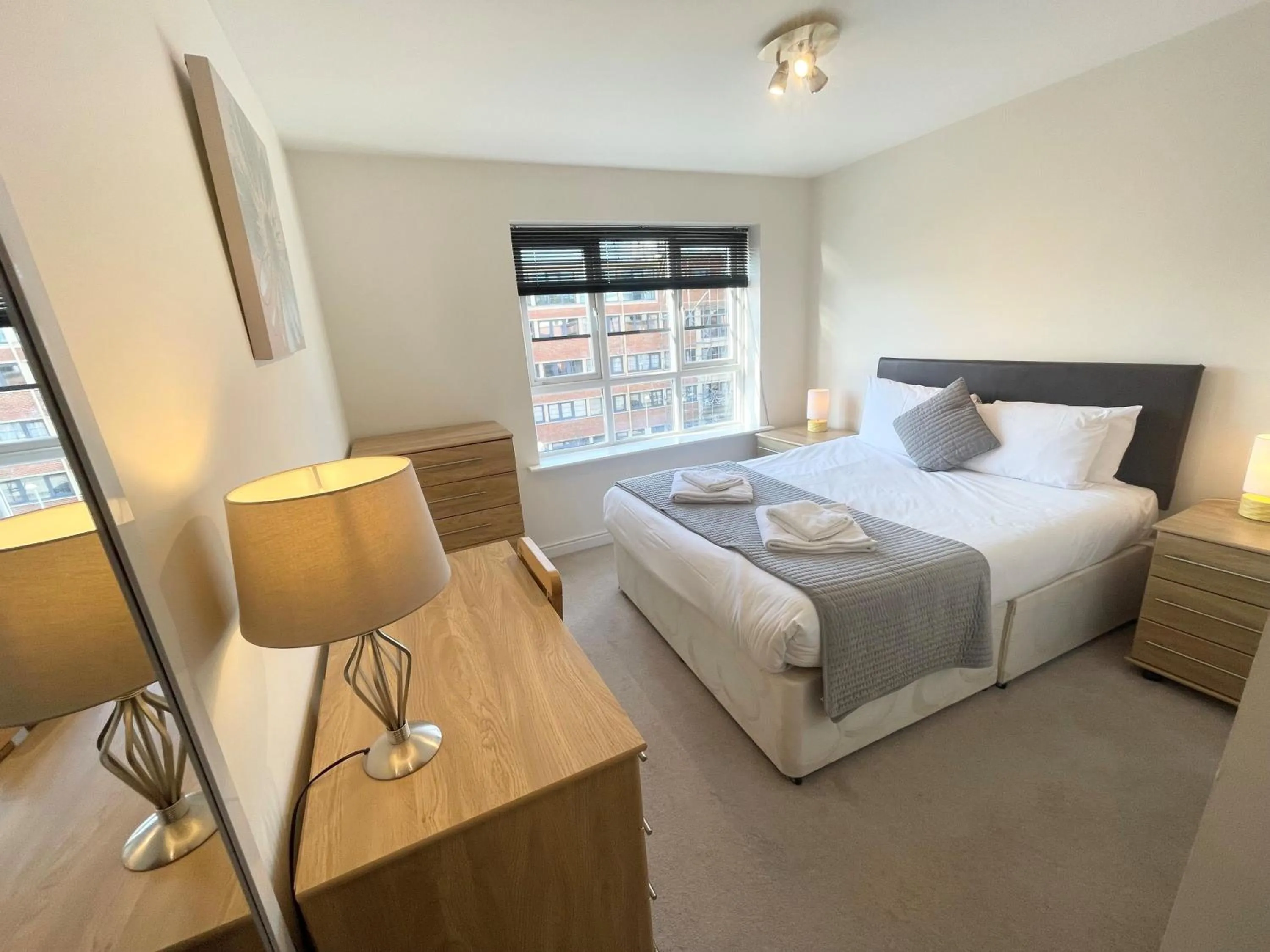 Bed in Blue Sky Apartments @Wallis Square, Farnborough