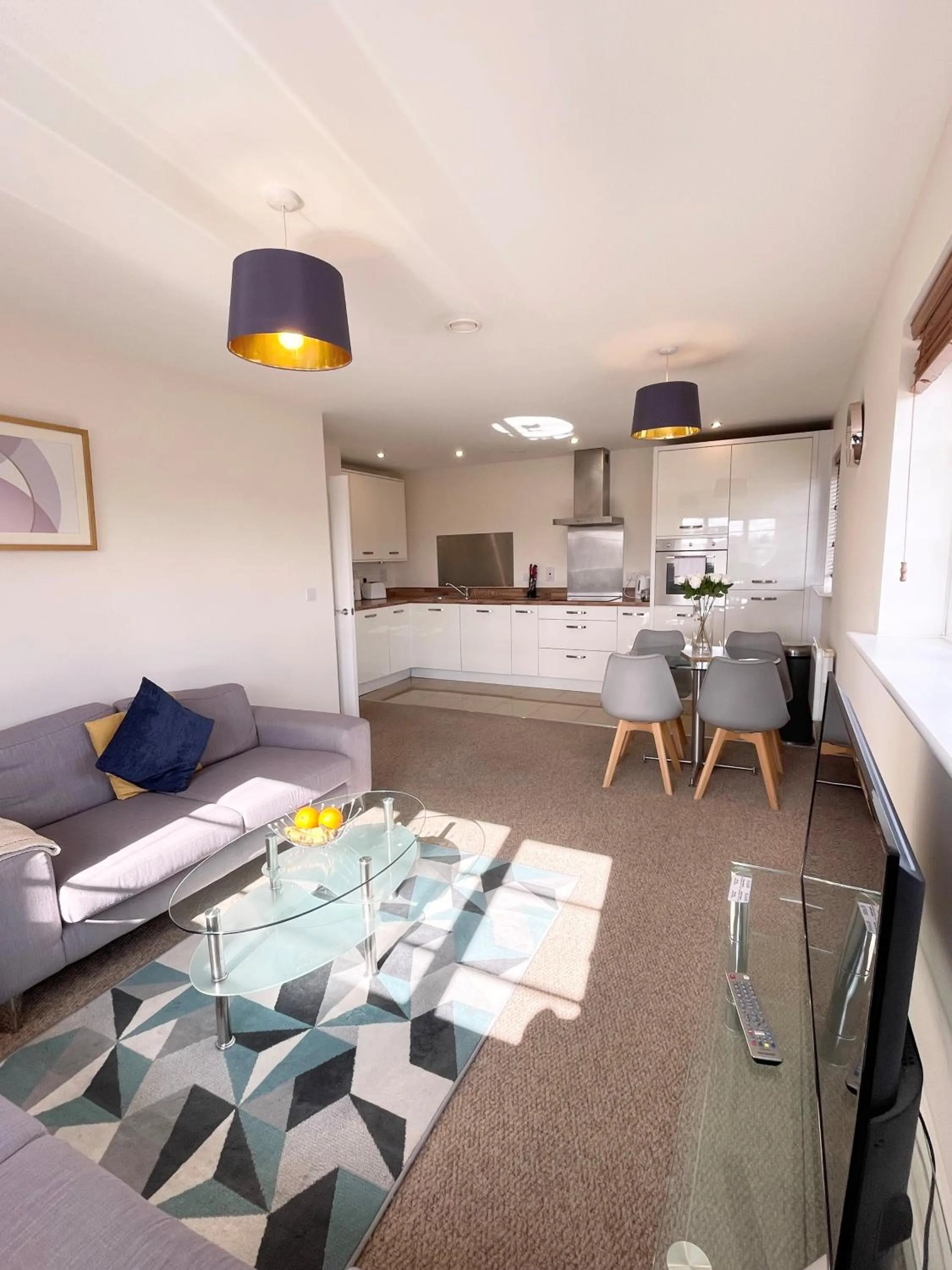 Blue Sky Apartments @Wallis Square, Farnborough