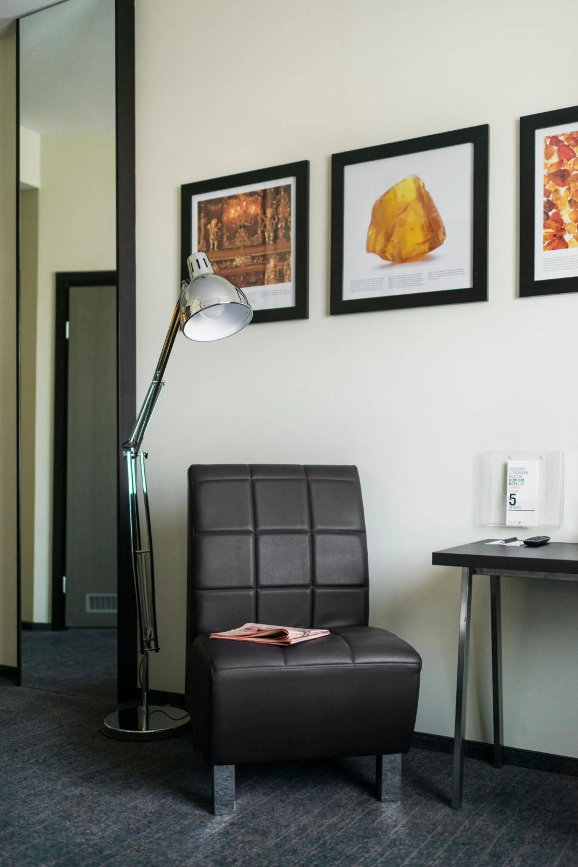 TV and multimedia in Comfort Hotel LT - Rock 'n' Roll Vilnius