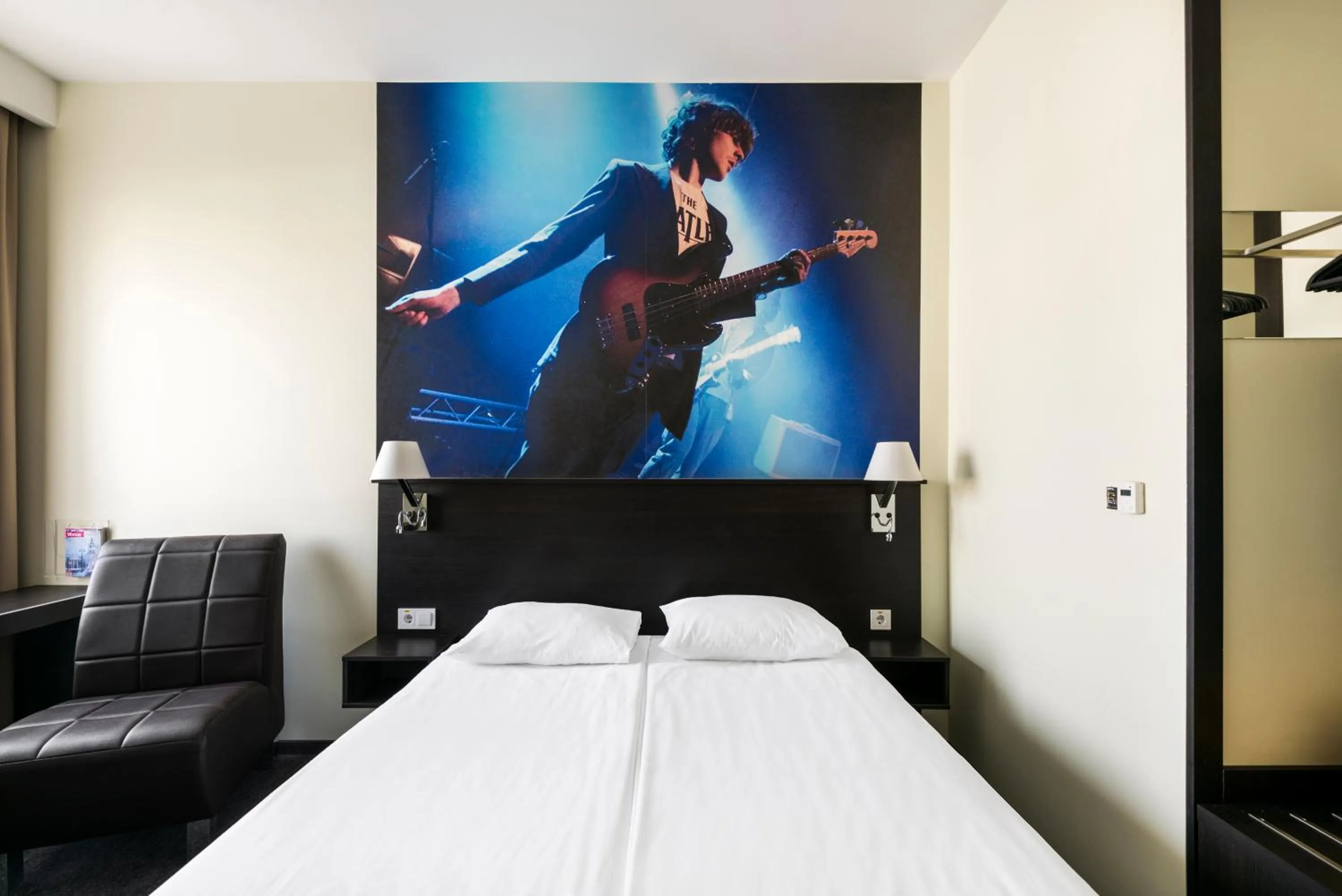 Photo of the whole room, Bed in Comfort Hotel LT - Rock 'n' Roll Vilnius