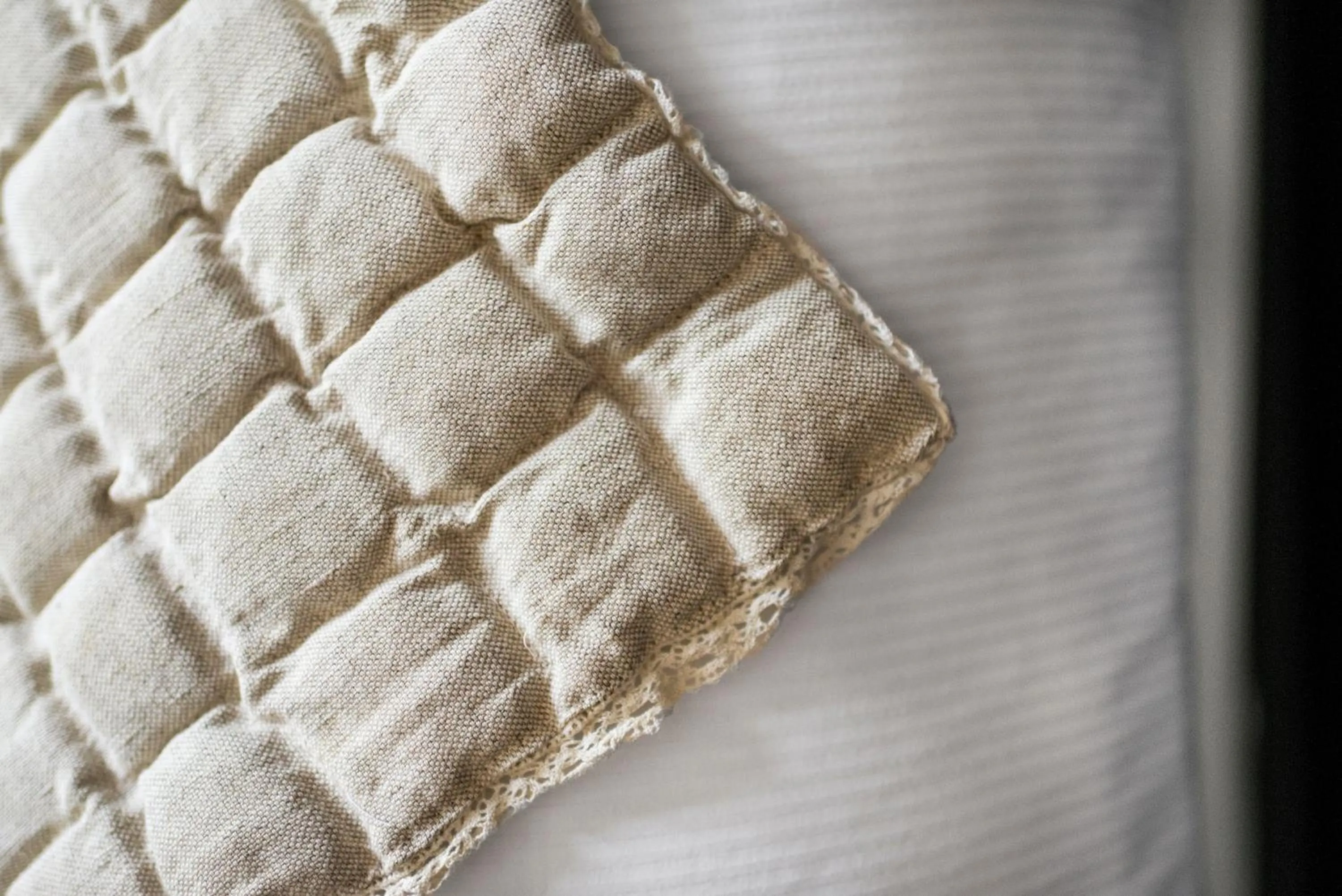 Decorative detail, Bed in Comfort Hotel LT - Rock 'n' Roll Vilnius