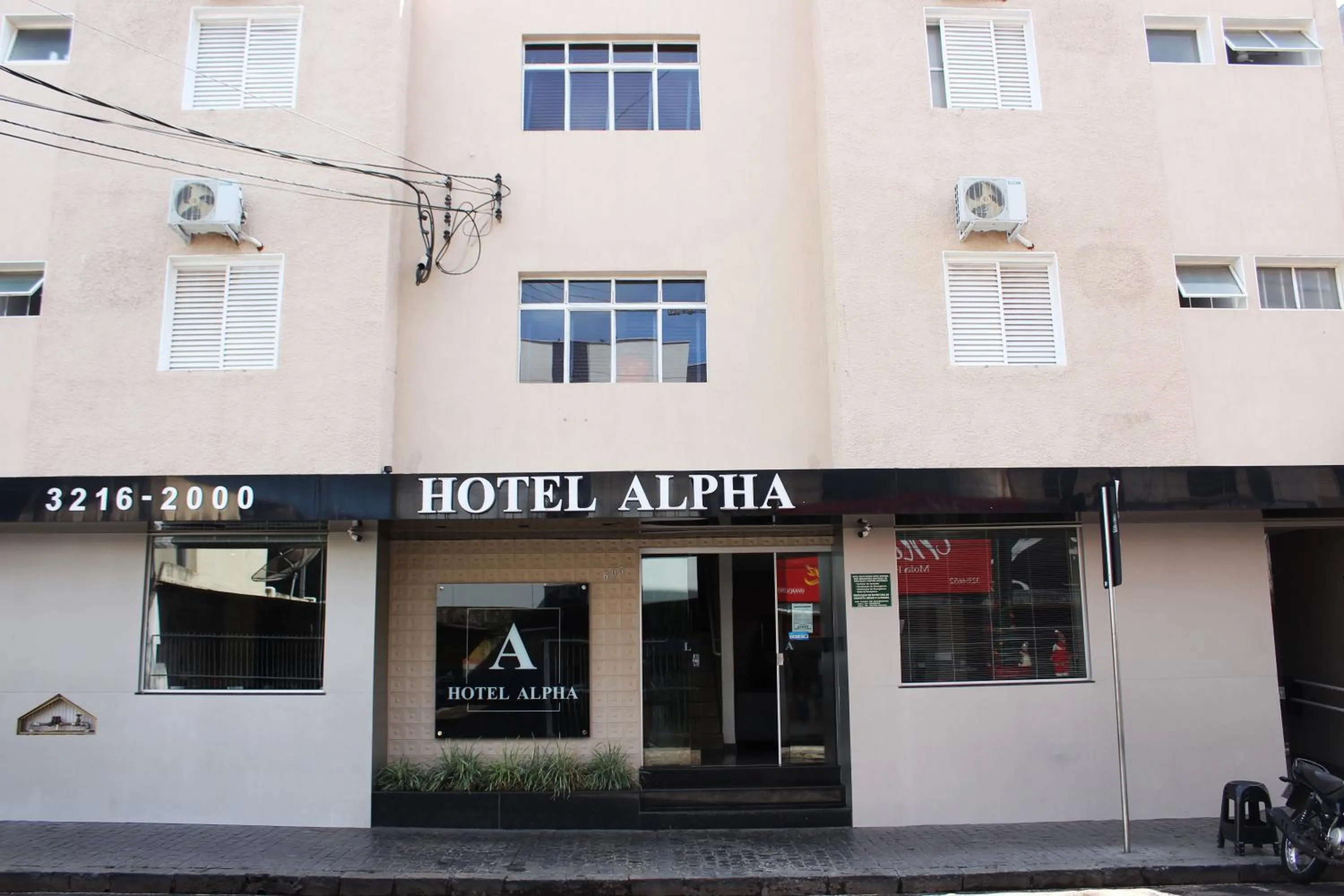 Facade/entrance in Hotel Alpha