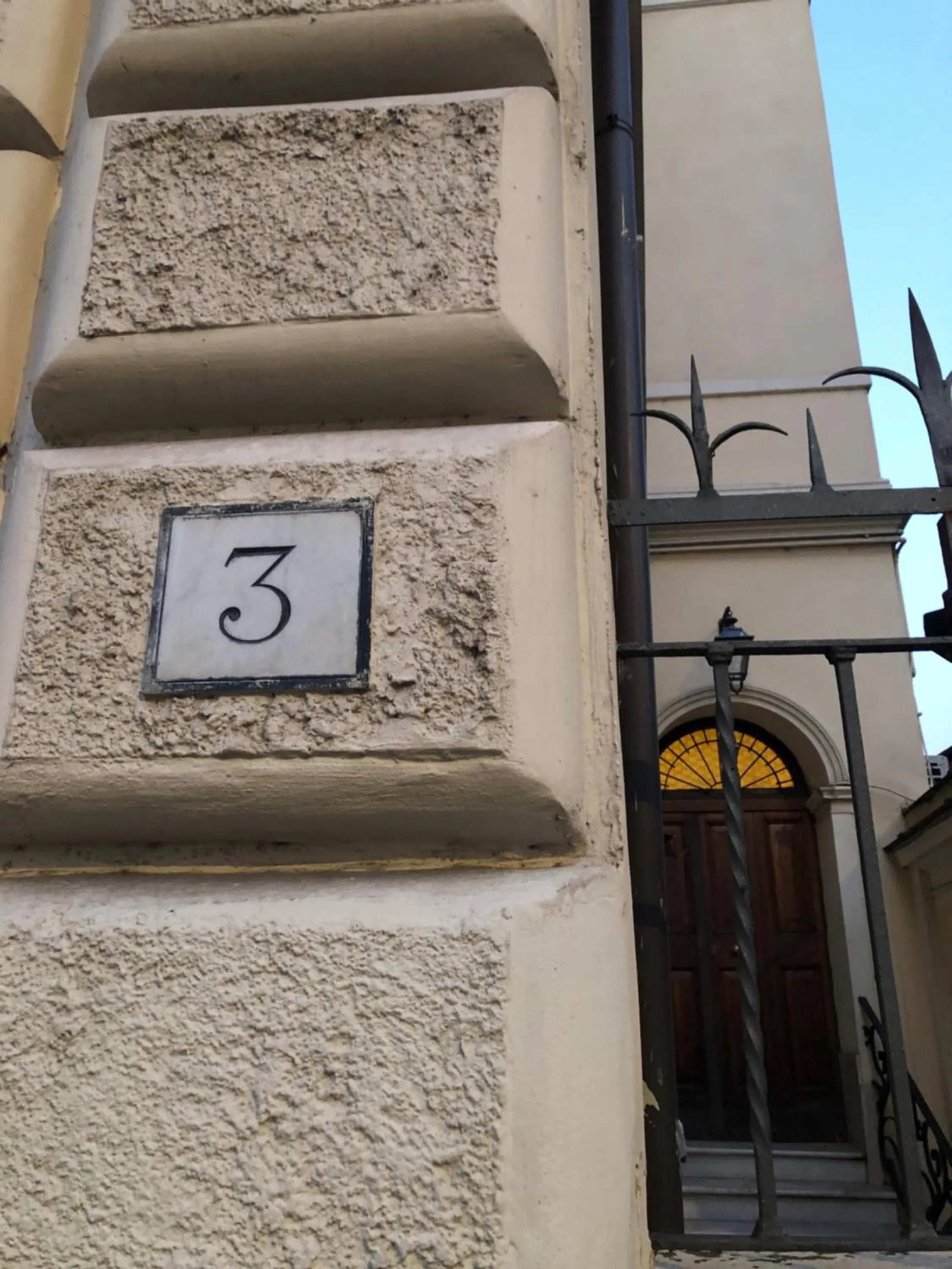 Facade/entrance in Virgilio Suite