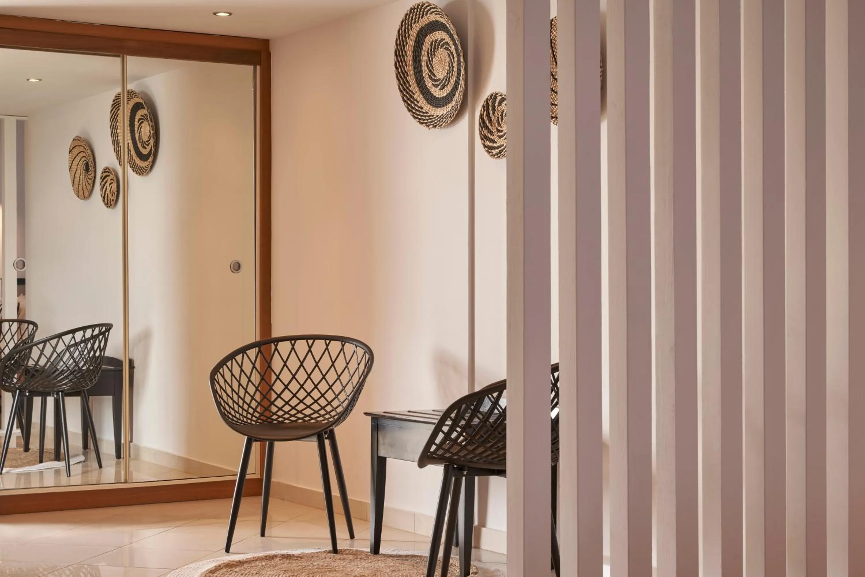 Decorative detail in Xenia Poros Image Hotel