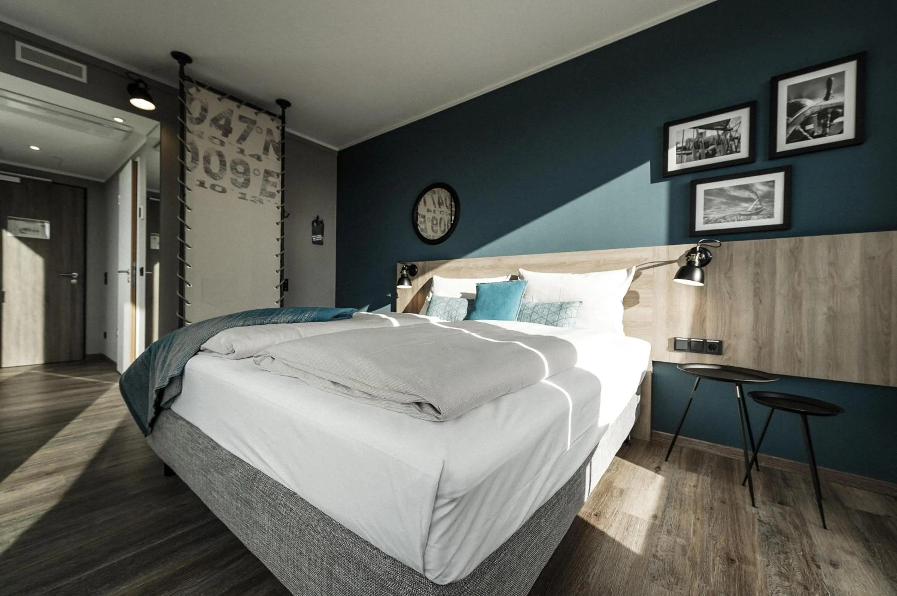 Bedroom, Bed in HARBR Hotel Konstanz, a member of Radisson Individuals