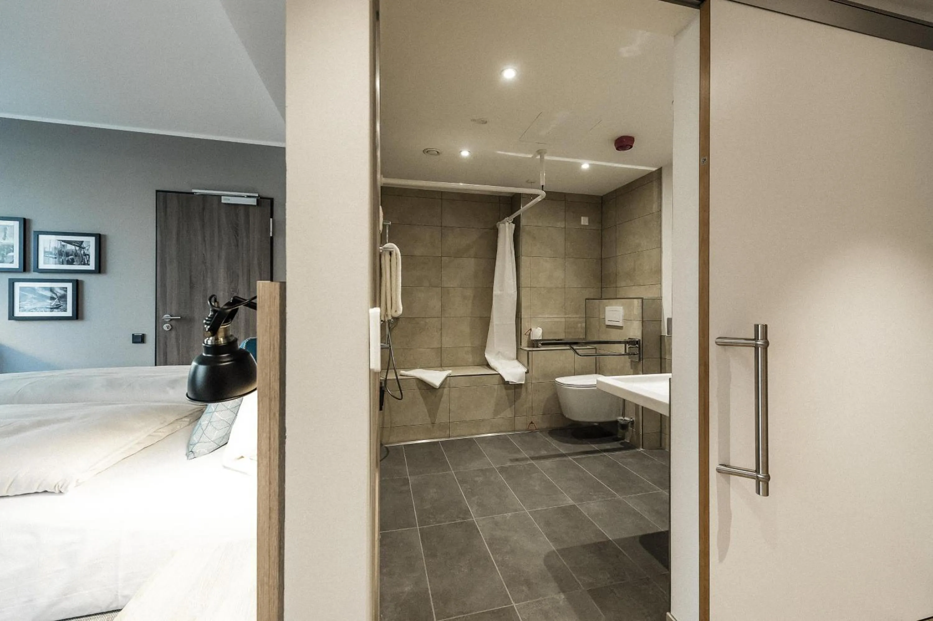 Bedroom, Bed in HARBR Hotel Konstanz, a member of Radisson Individuals