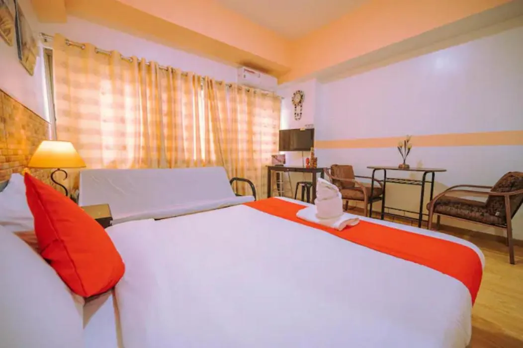 Bed in Cedar Peak Condominium by Tripsters Hub