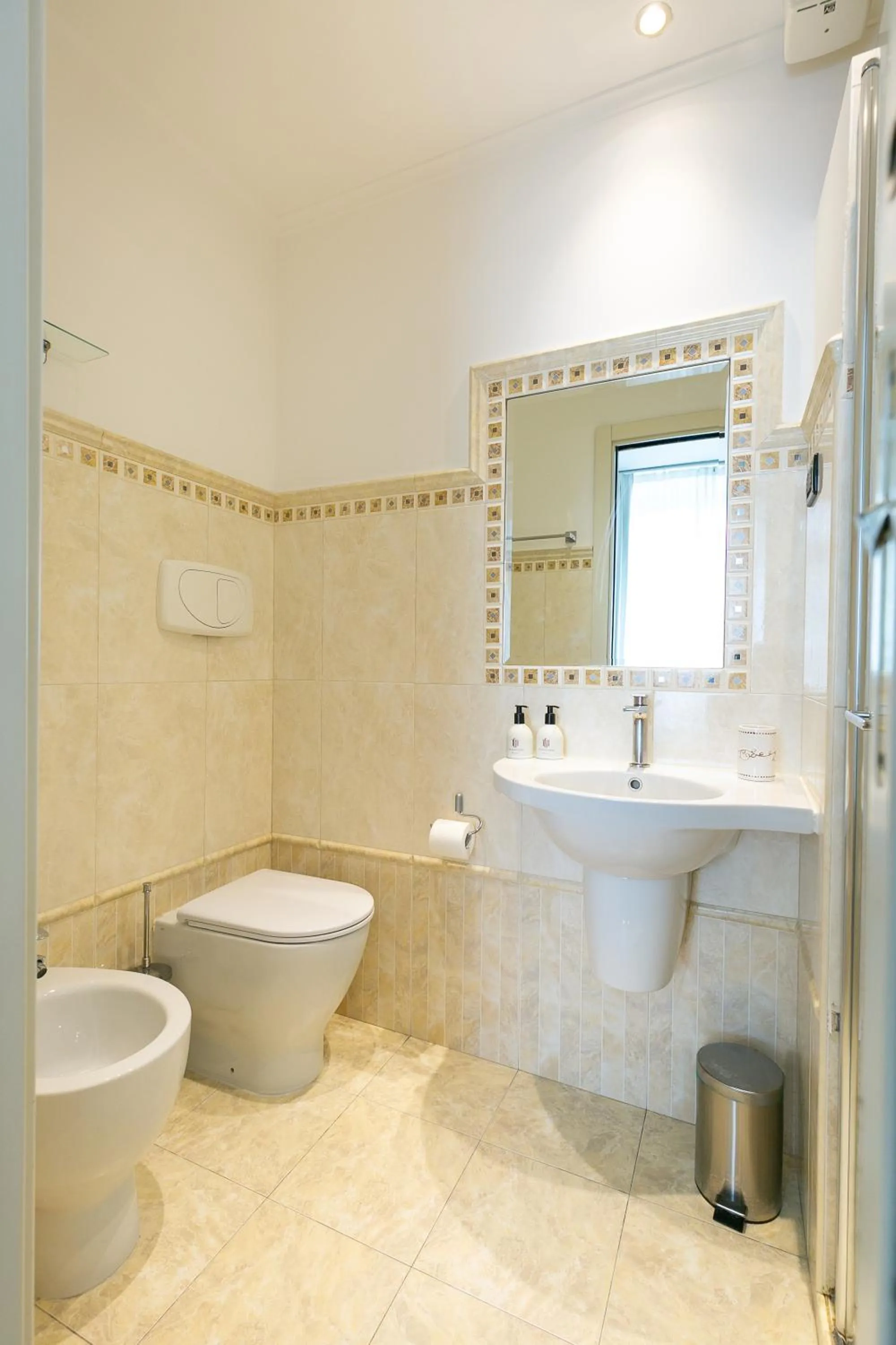 Bathroom in Capitolium Rooms