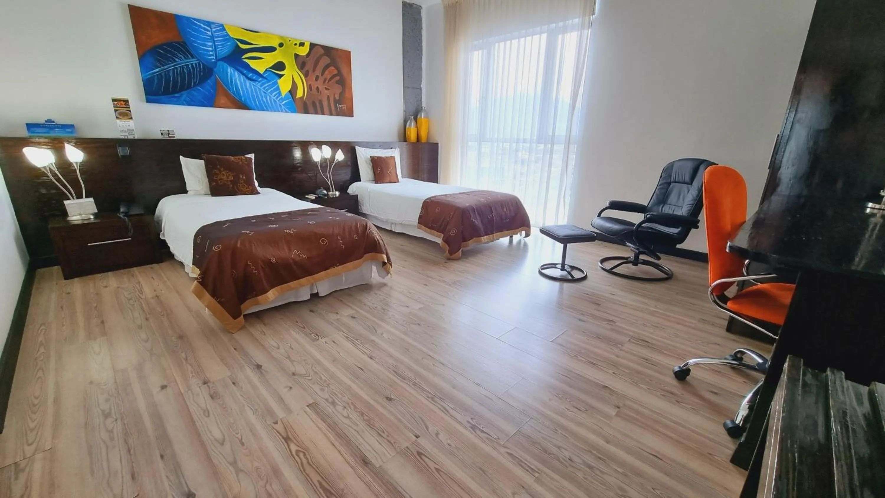 Bed in Habitat Suites Hotel By GHO Hoteles