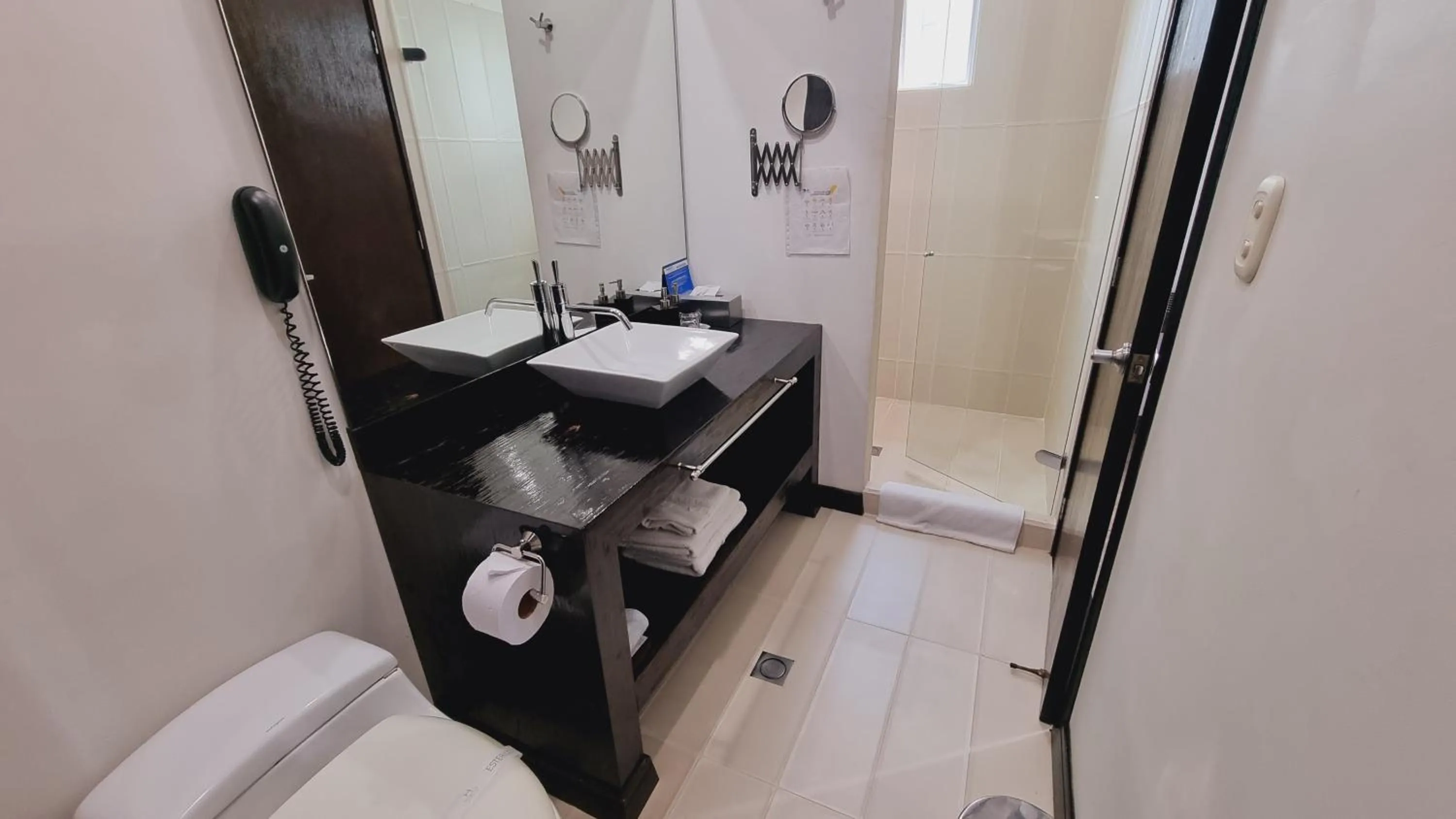 Bathroom in Habitat Suites Hotel By GHO Hoteles