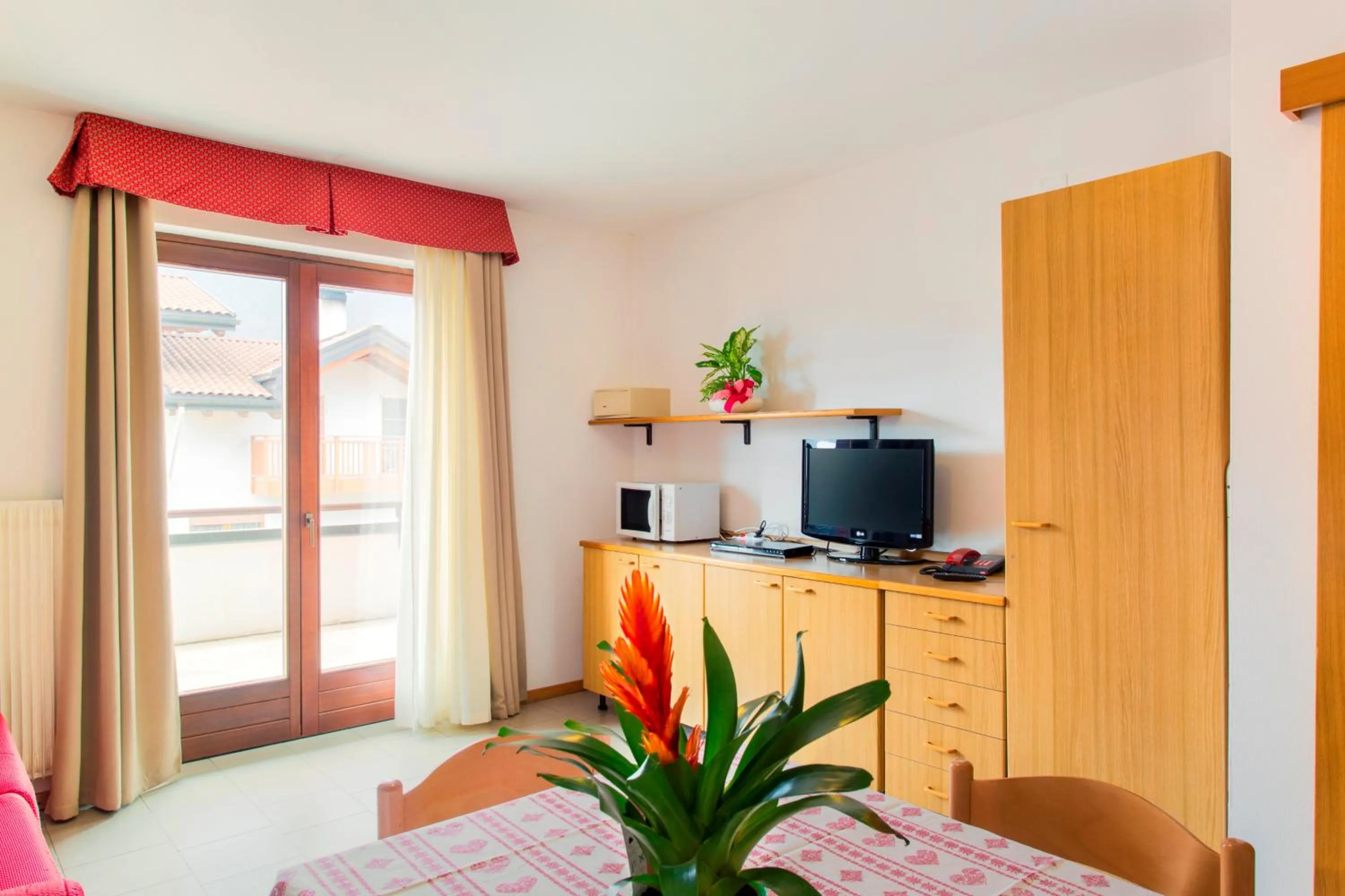 Living room, Bed in Residence Diamant