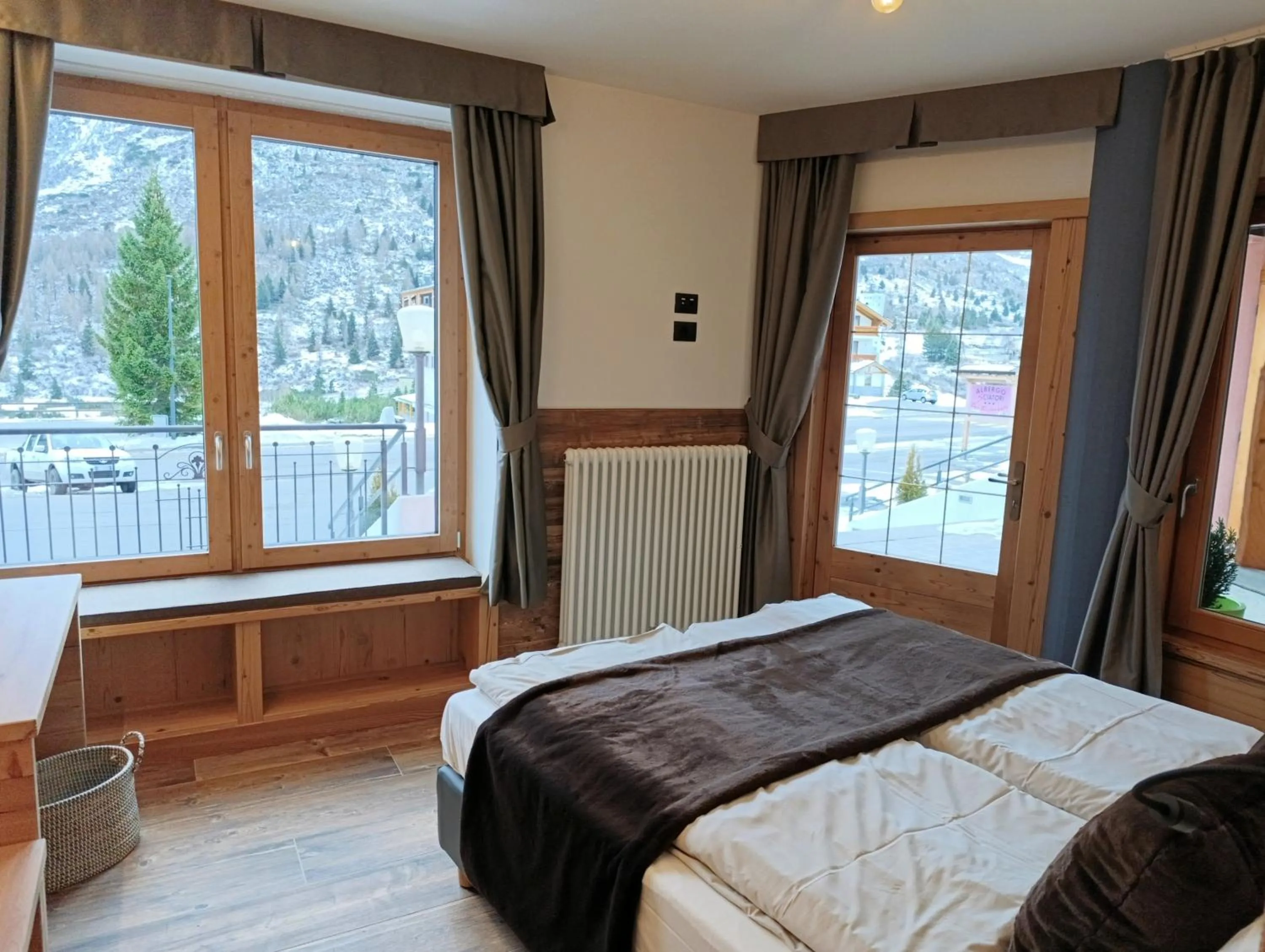 Bed in Hotel Orchidea