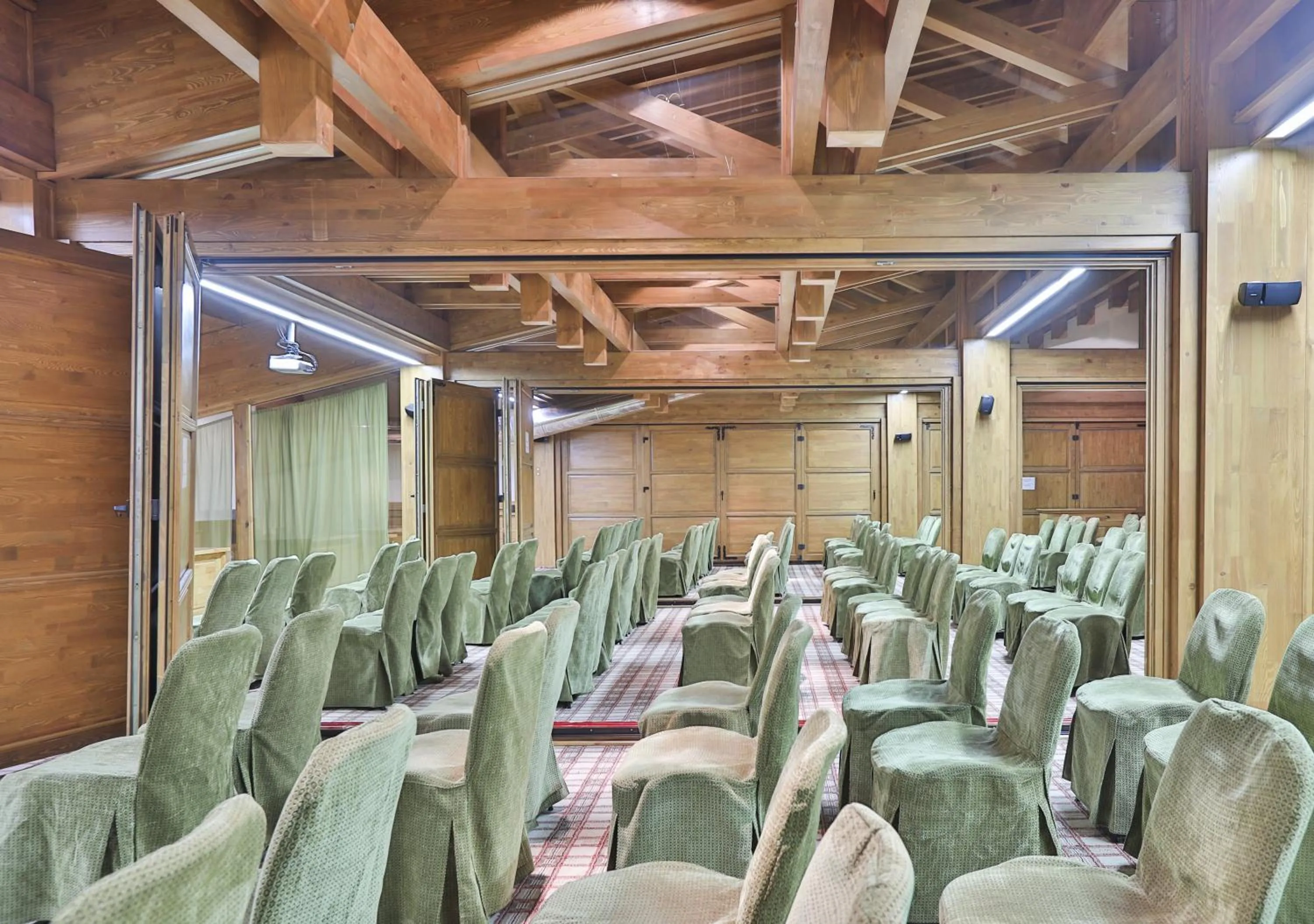 Meeting/conference room in Pirin Golf & Country Club Apartment Complex