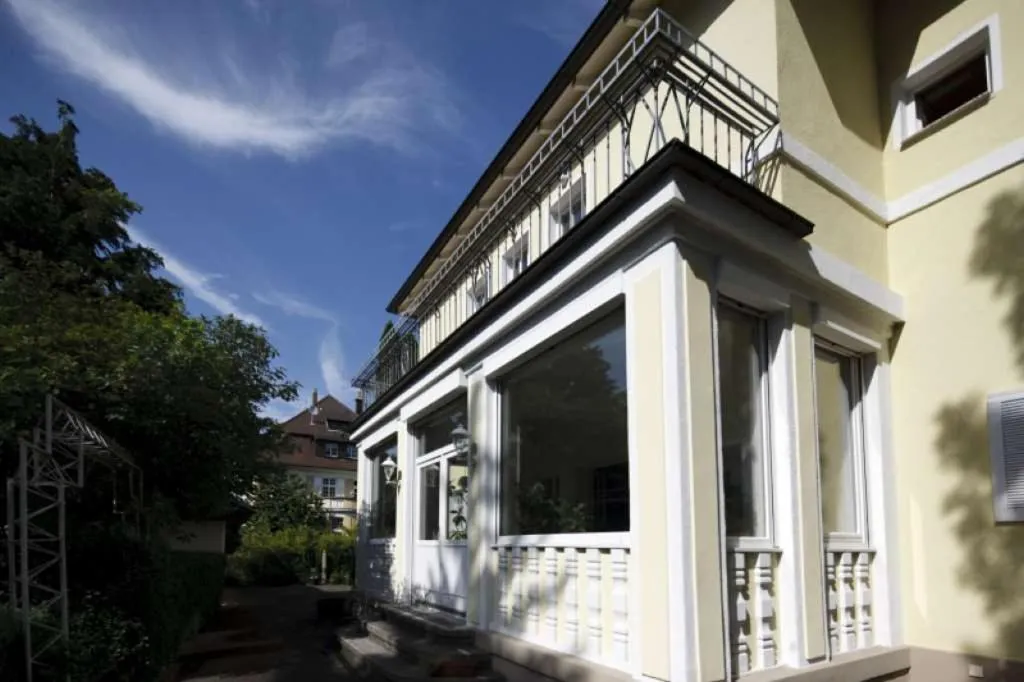 Facade/entrance in Hotel Park Villa