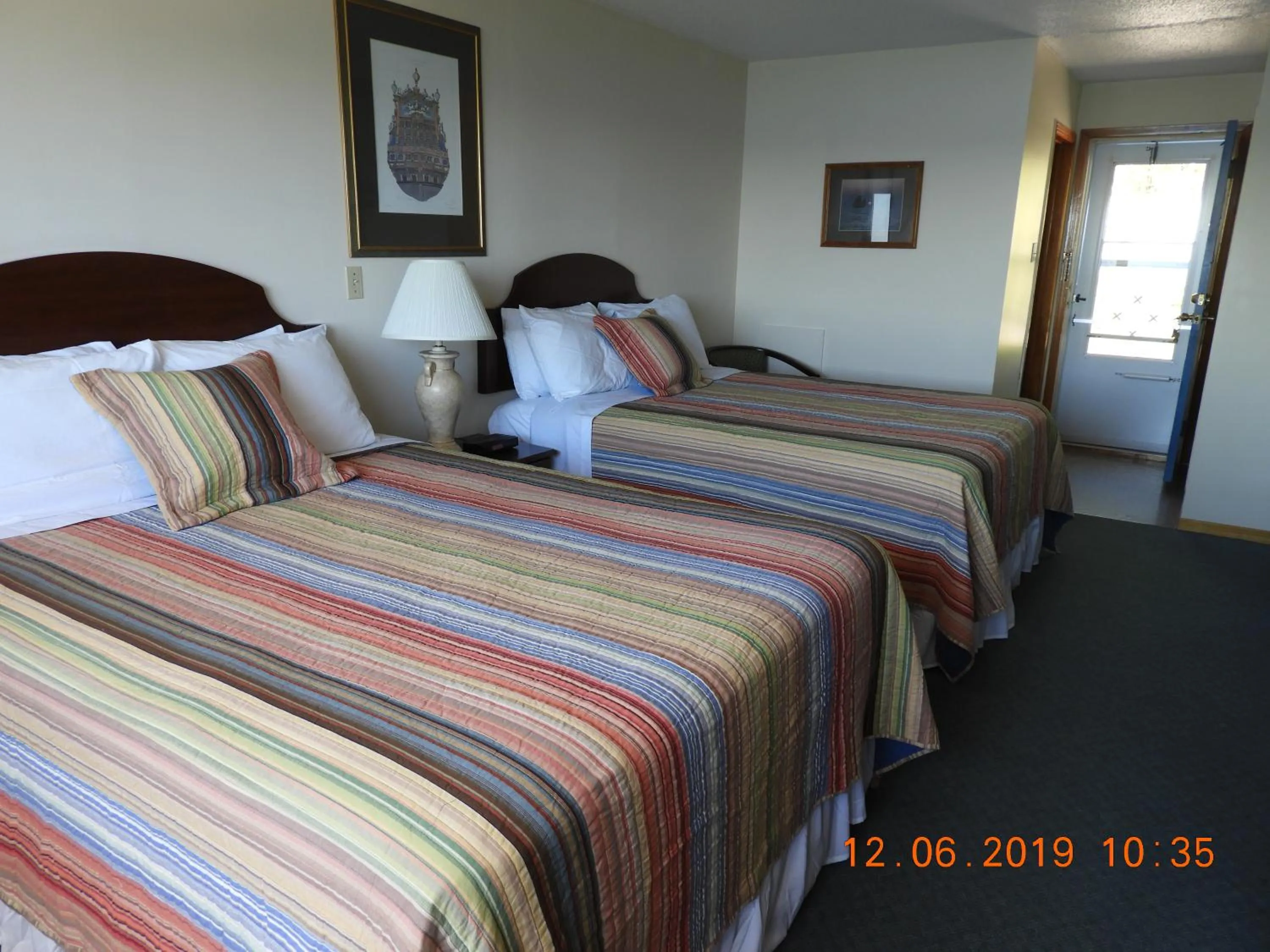 Bedroom, Bed in Admiral Digby Inn Restaurant and Cottages