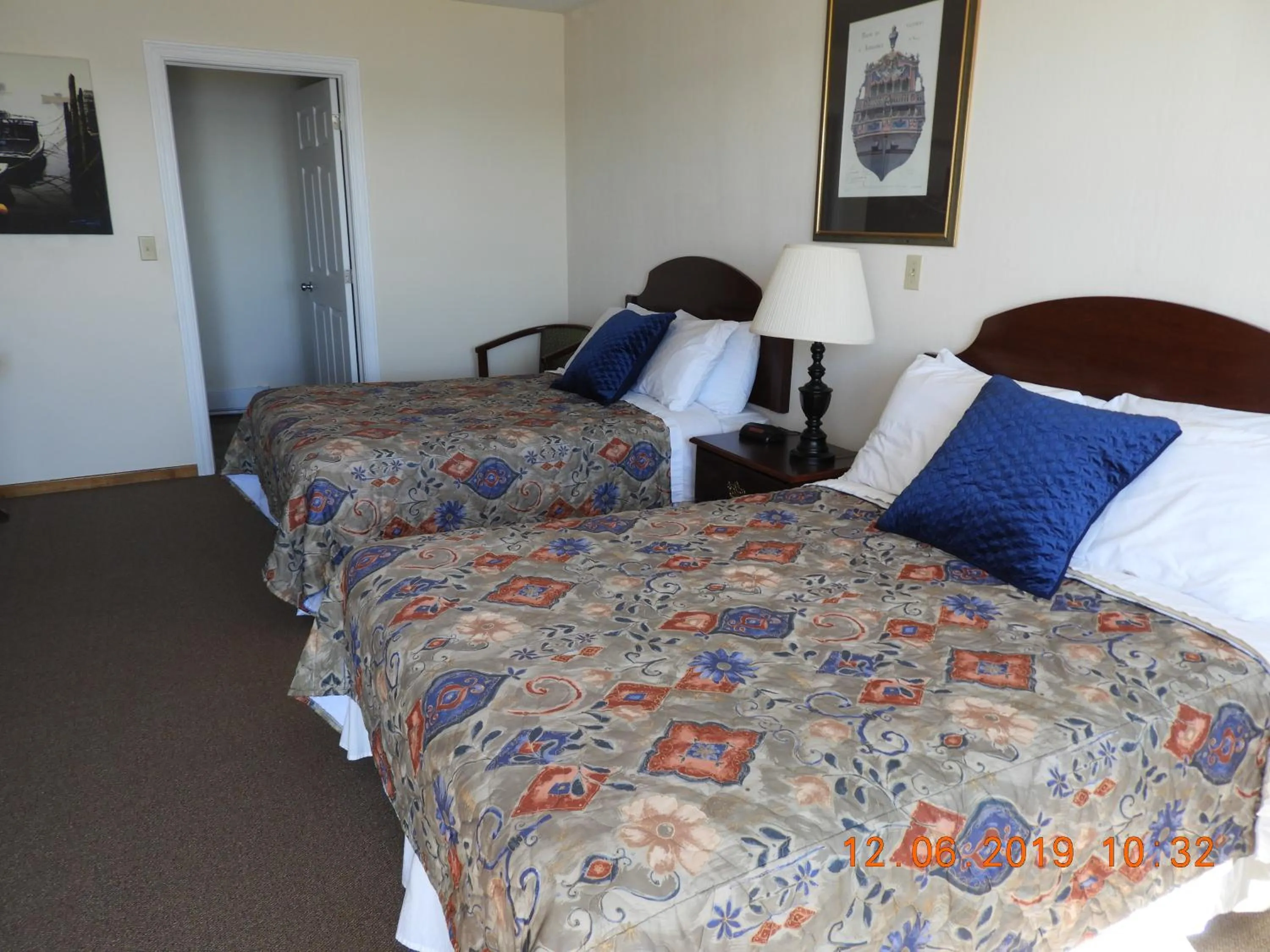 Bedroom, Bed in Admiral Digby Inn Restaurant and Cottages