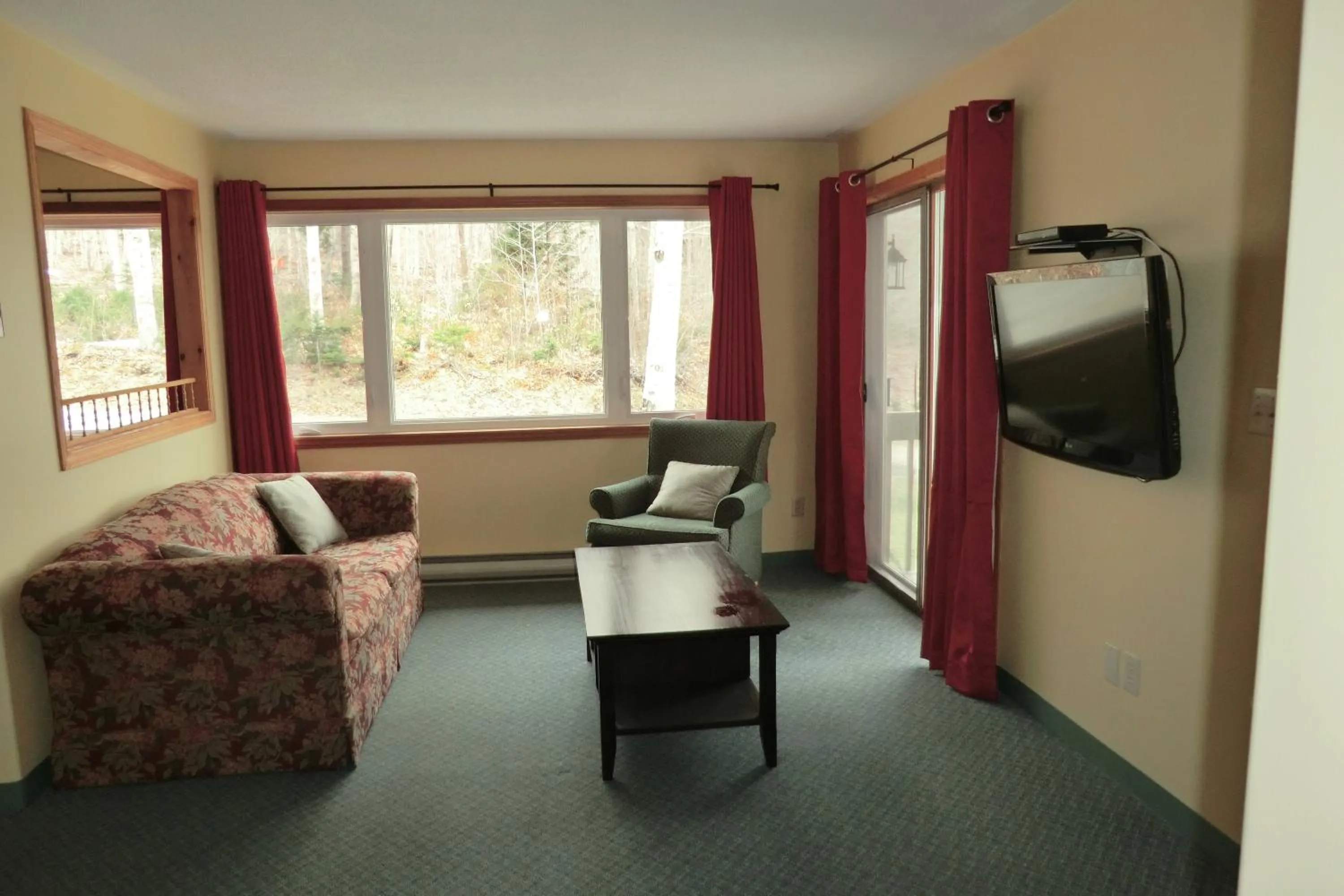 Living room in Admiral Digby Inn Restaurant and Cottages