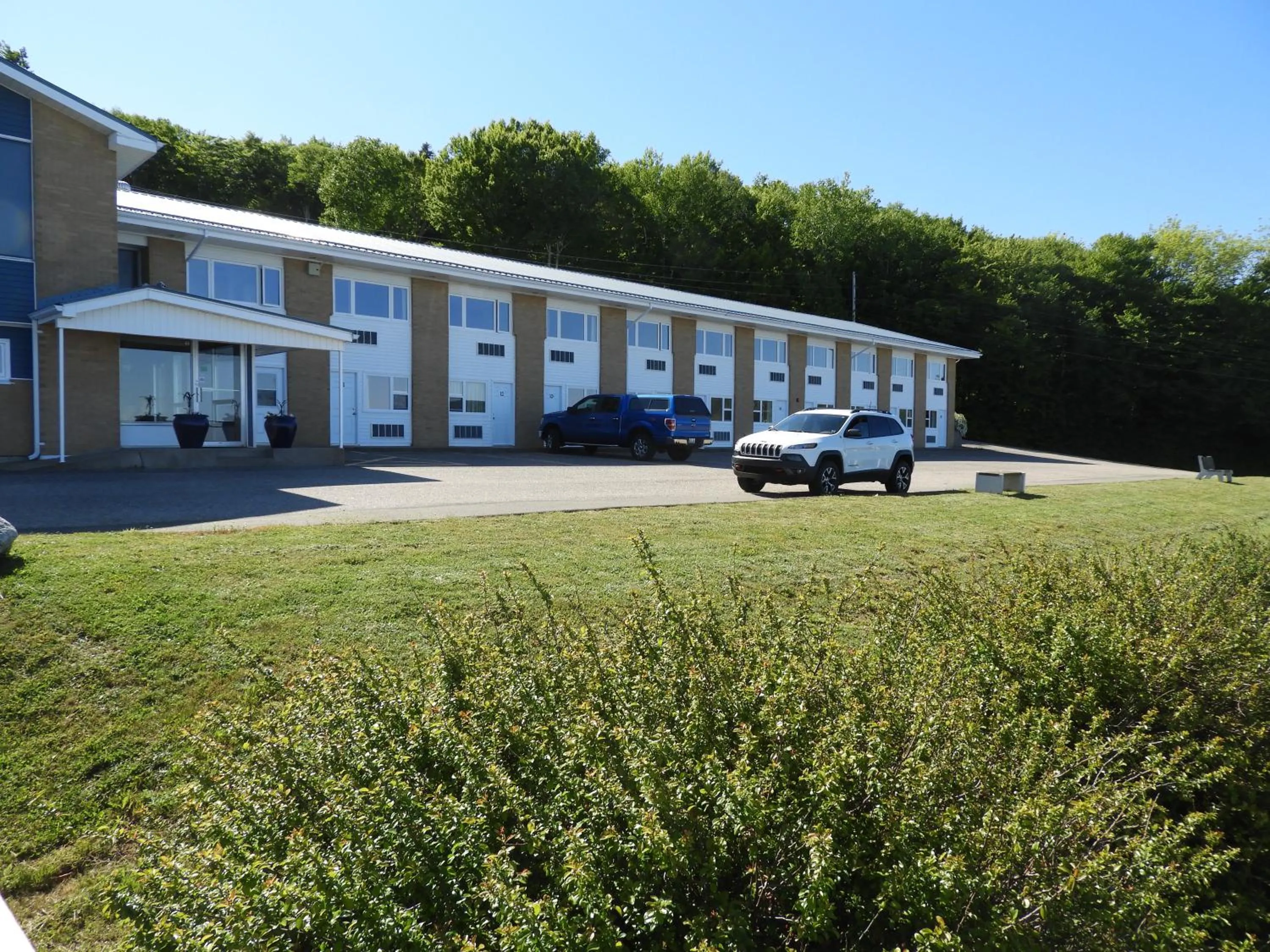 Property building in Admiral Digby Inn Restaurant and Cottages