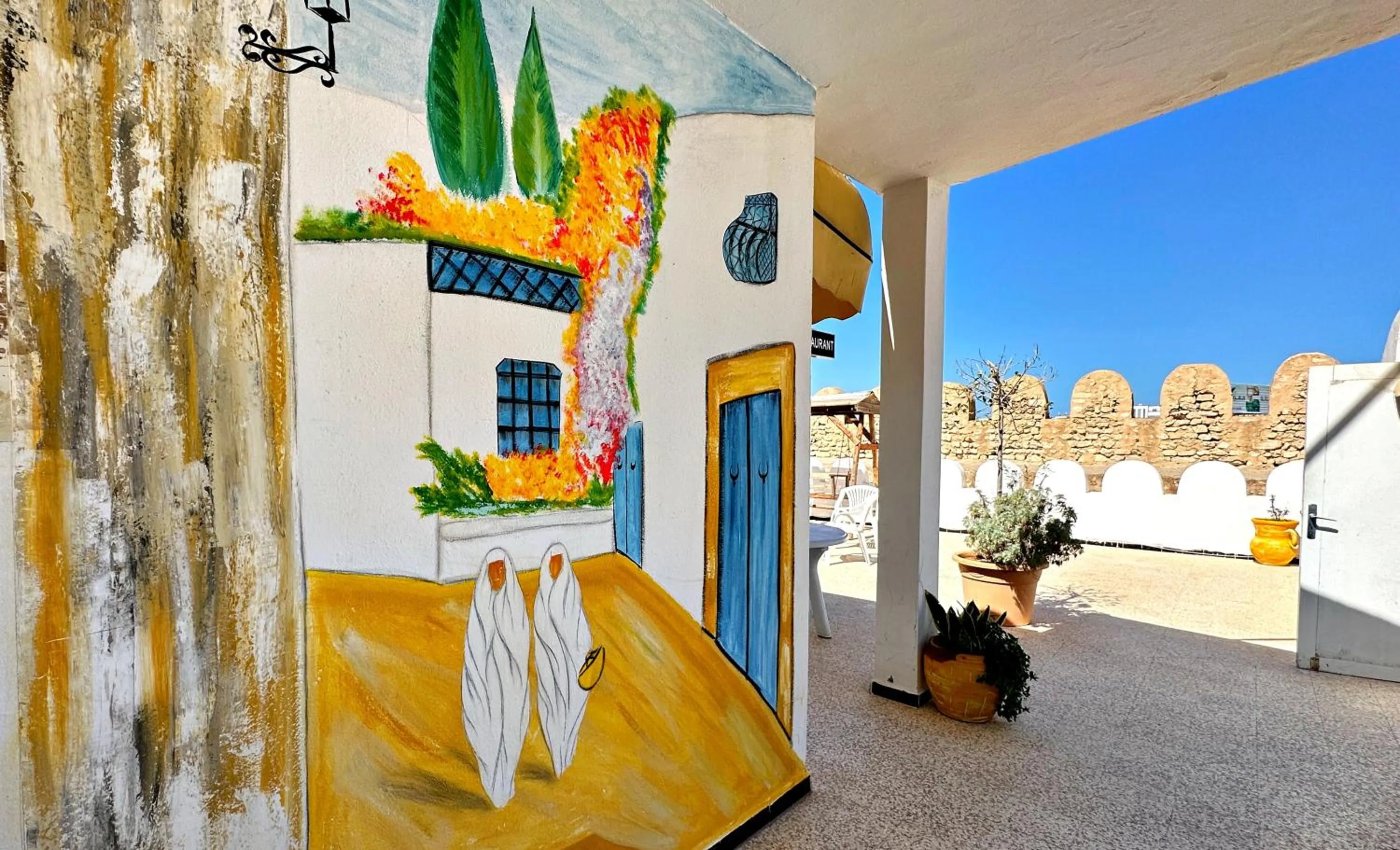 Patio in Hotel Paris