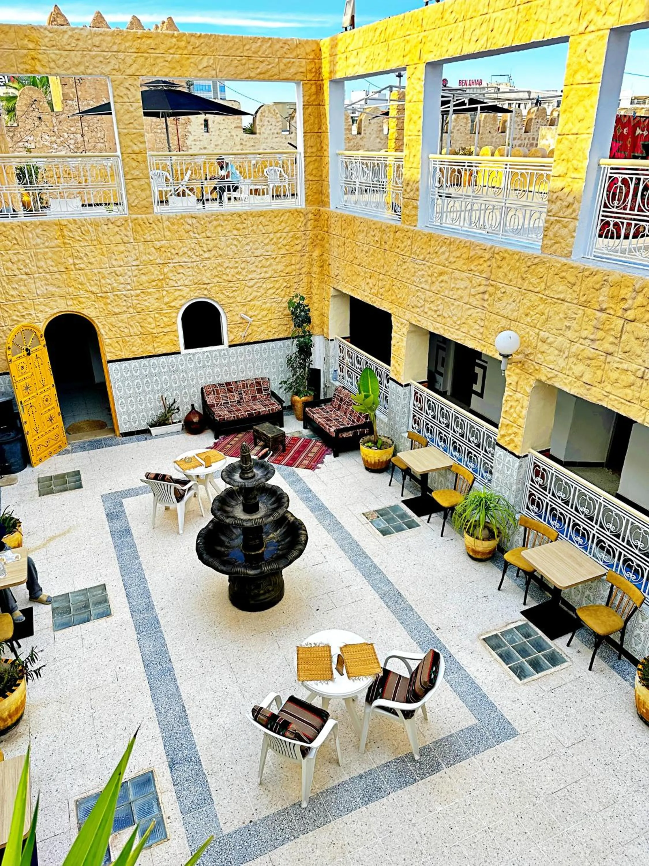 Patio in Hotel Paris