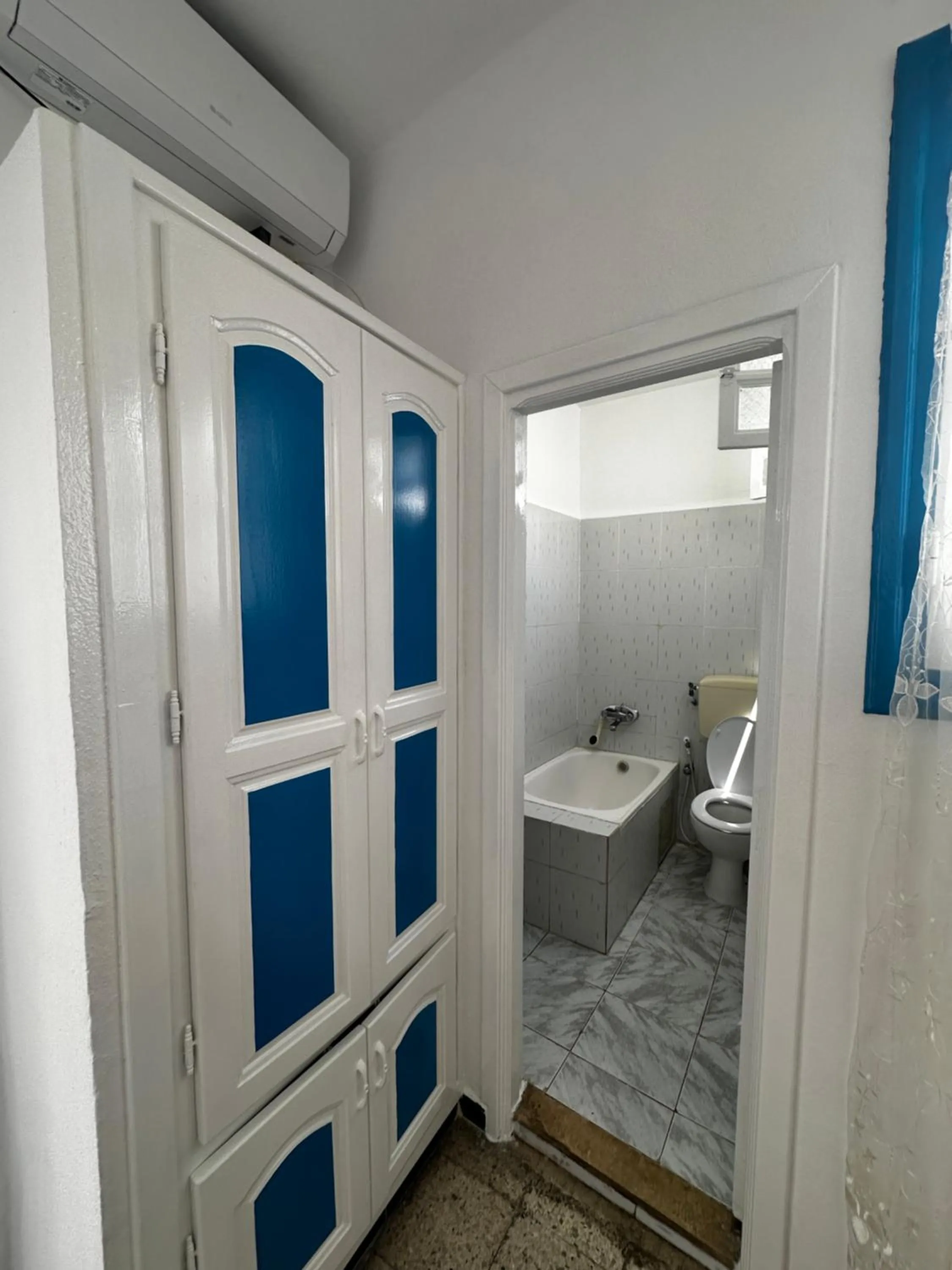 Bathroom in Hotel Paris