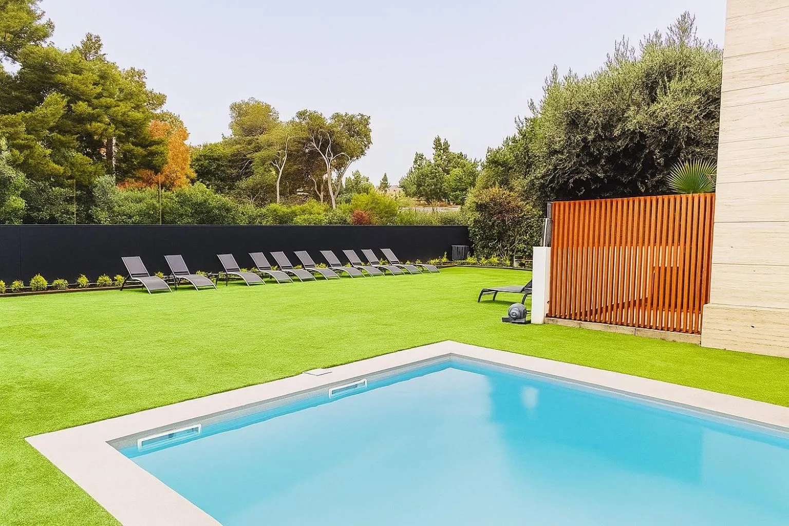 Swimming pool in Hotel Sitges