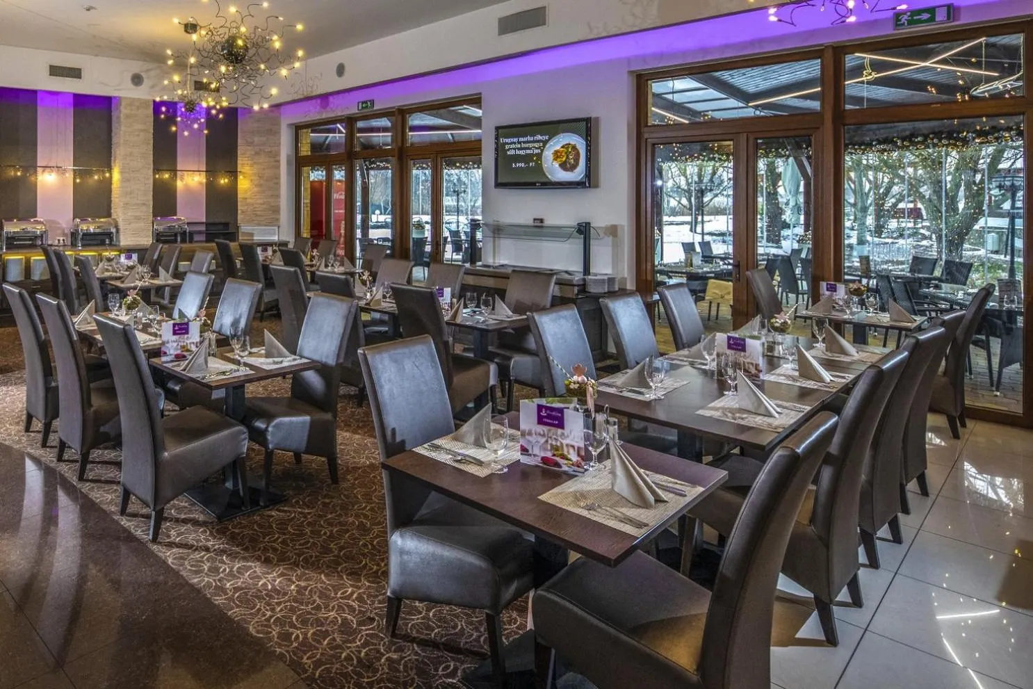 Restaurant/places to eat in Session Hotel Ráckeve