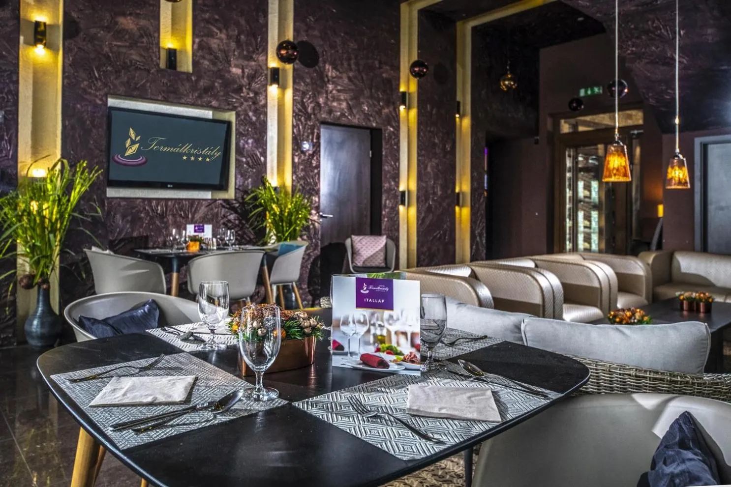 Lobby or reception in Session Hotel Ráckeve