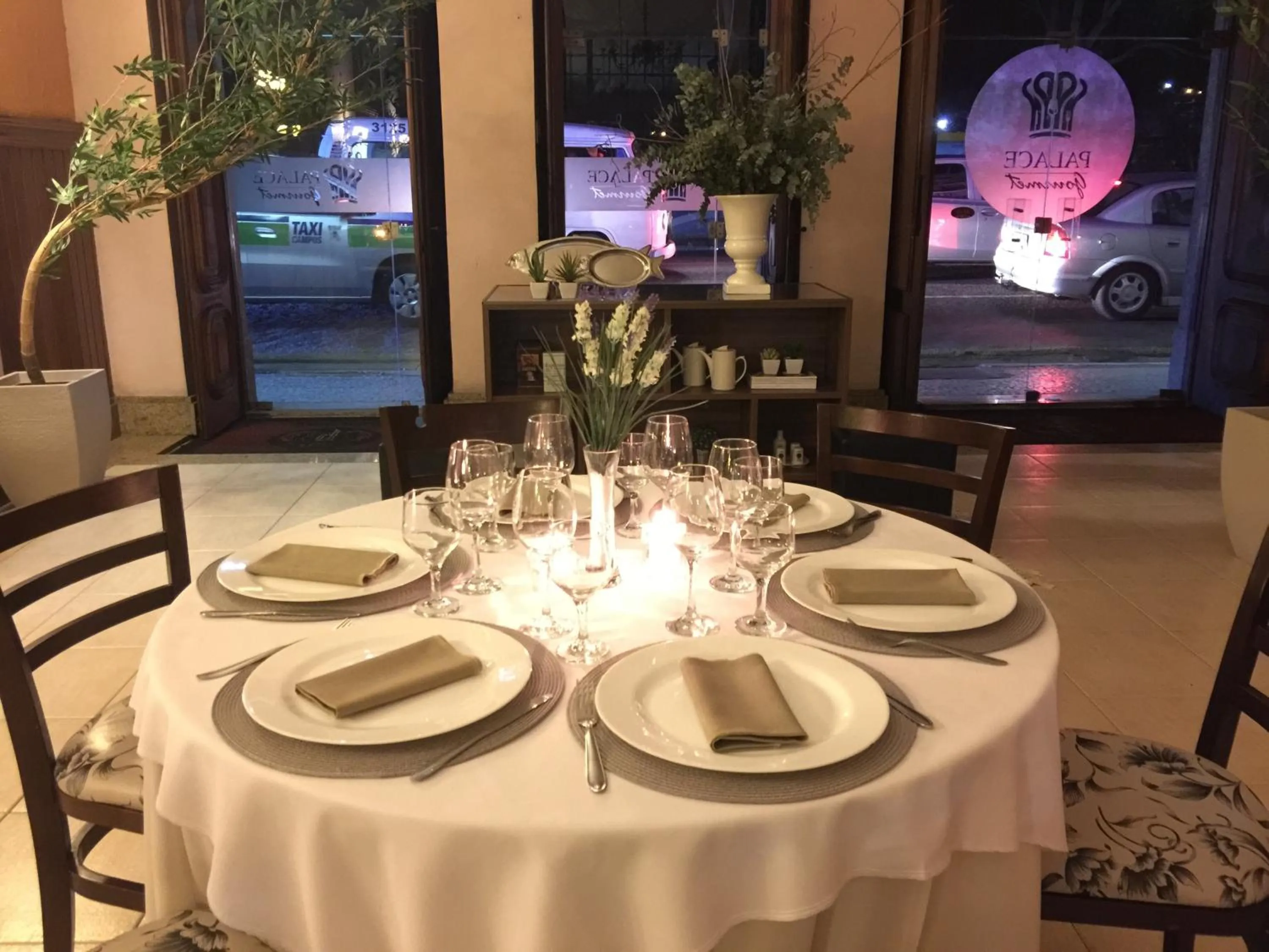 Restaurant/places to eat in Palace Hotel Campos dos Goytacazes