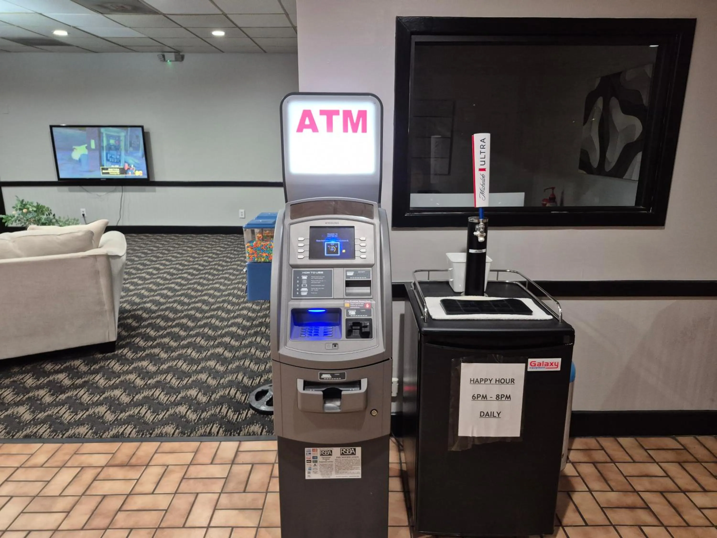 Communal lounge/ TV room in Abilene Whitten Inn