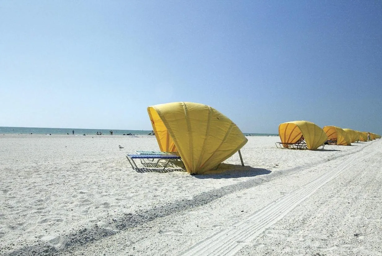 Beachside Resort Motel