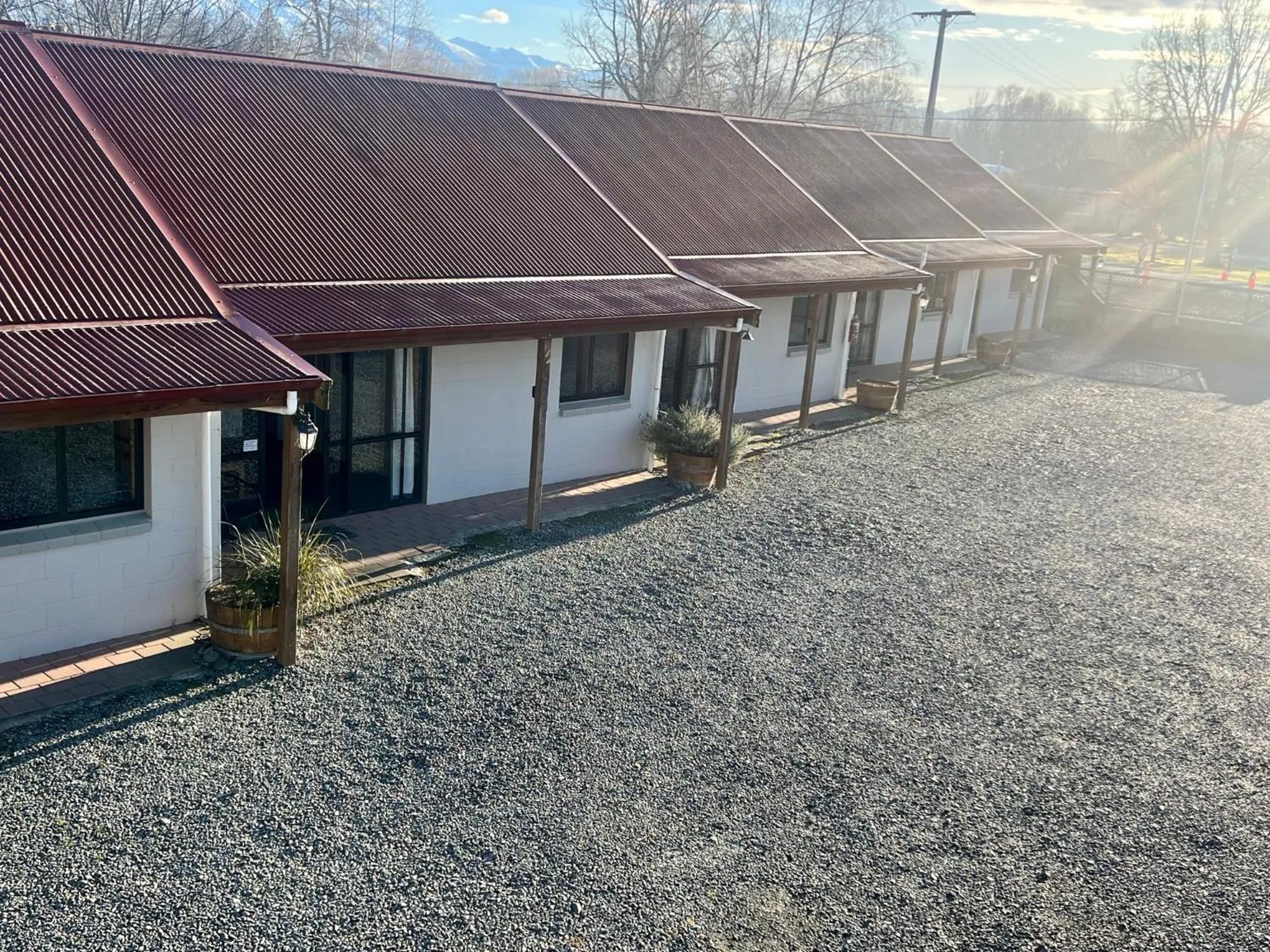 Property building in Pinewood Motels