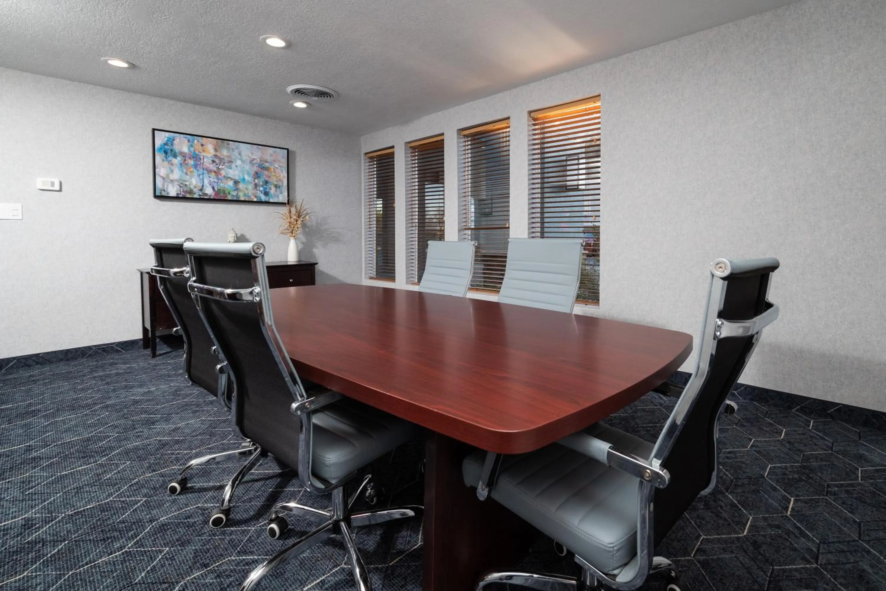 Meeting/conference room in Endeavor Inn & Suites, Trademark Collection by Wyndham