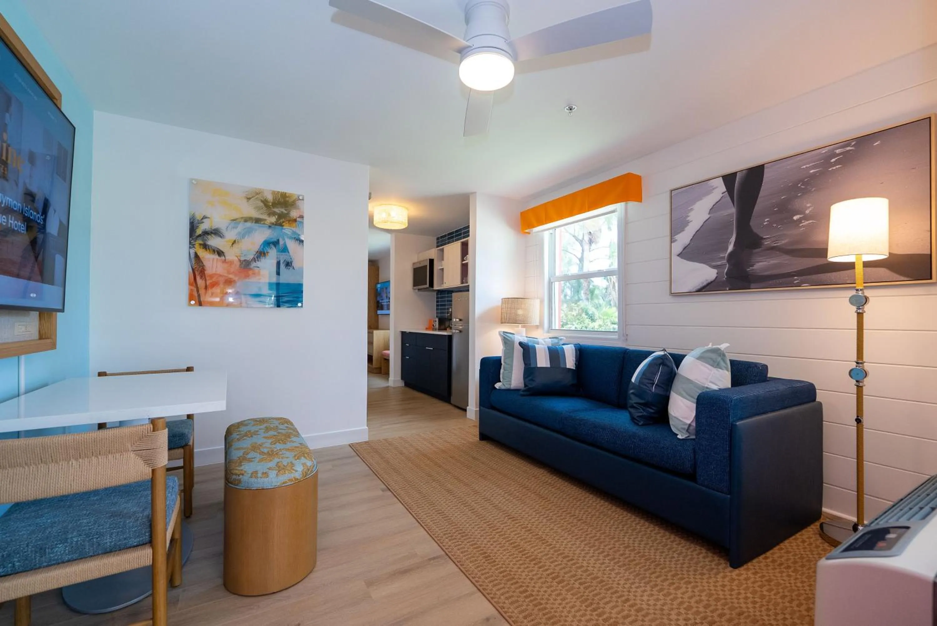 Living room in Sunshine Suites Resort