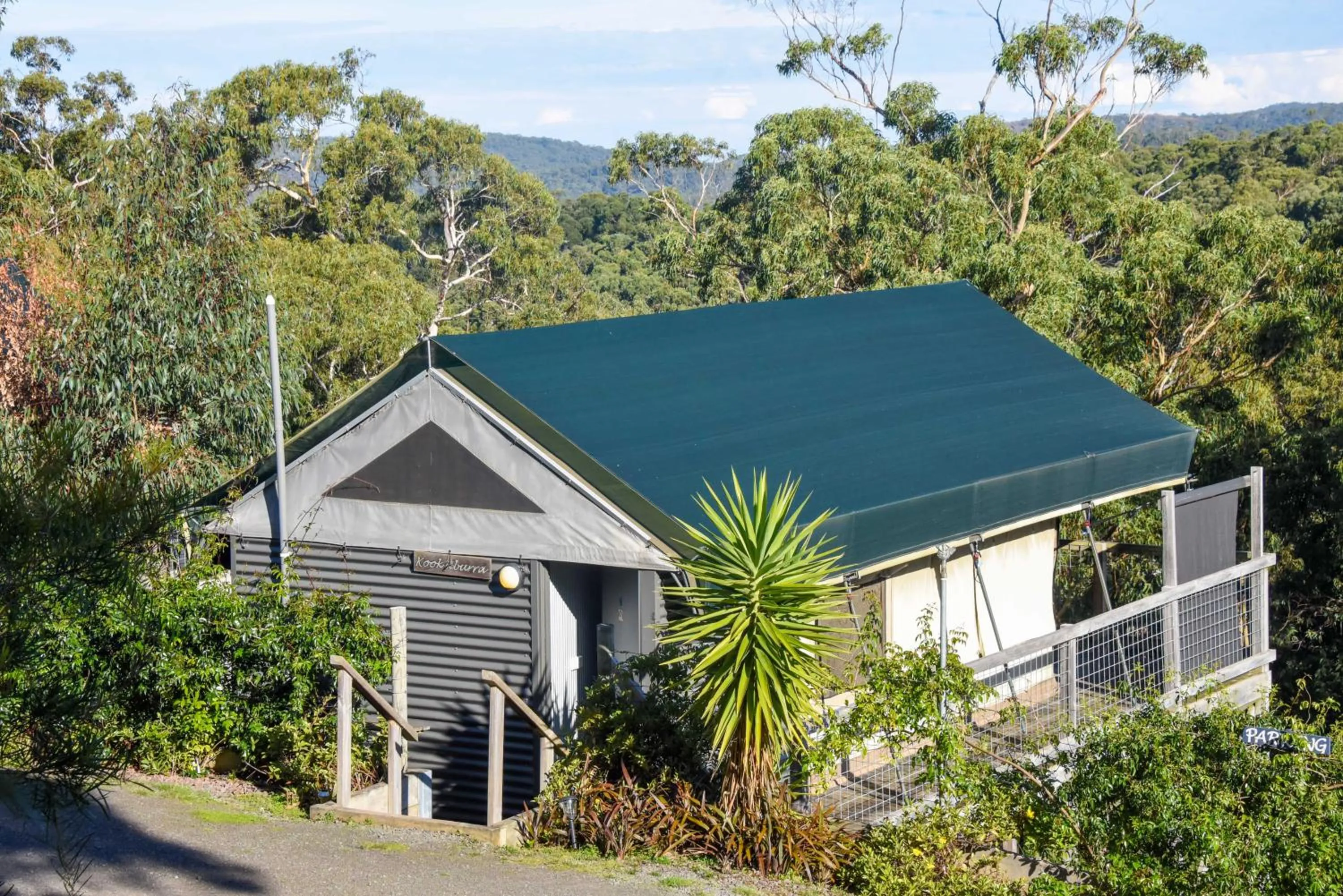 Lorne Bush House Cottages & Eco Retreats