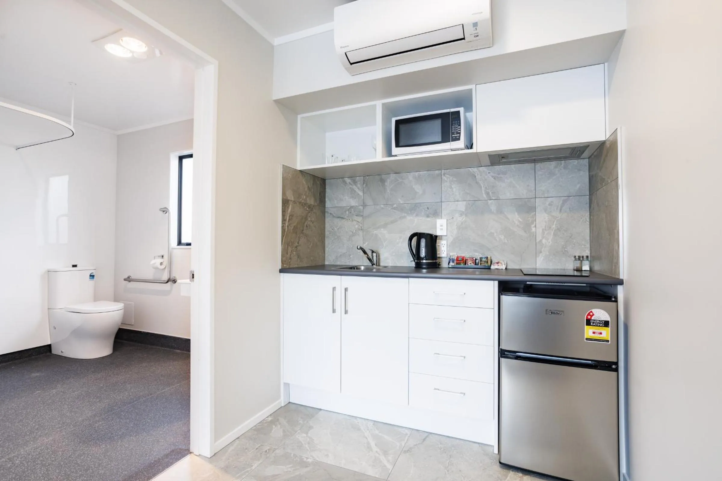 BK's Pohutukawa Lodge