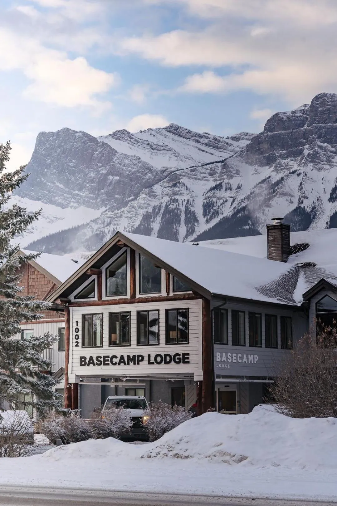 Property building in Basecamp Lodge Canmore