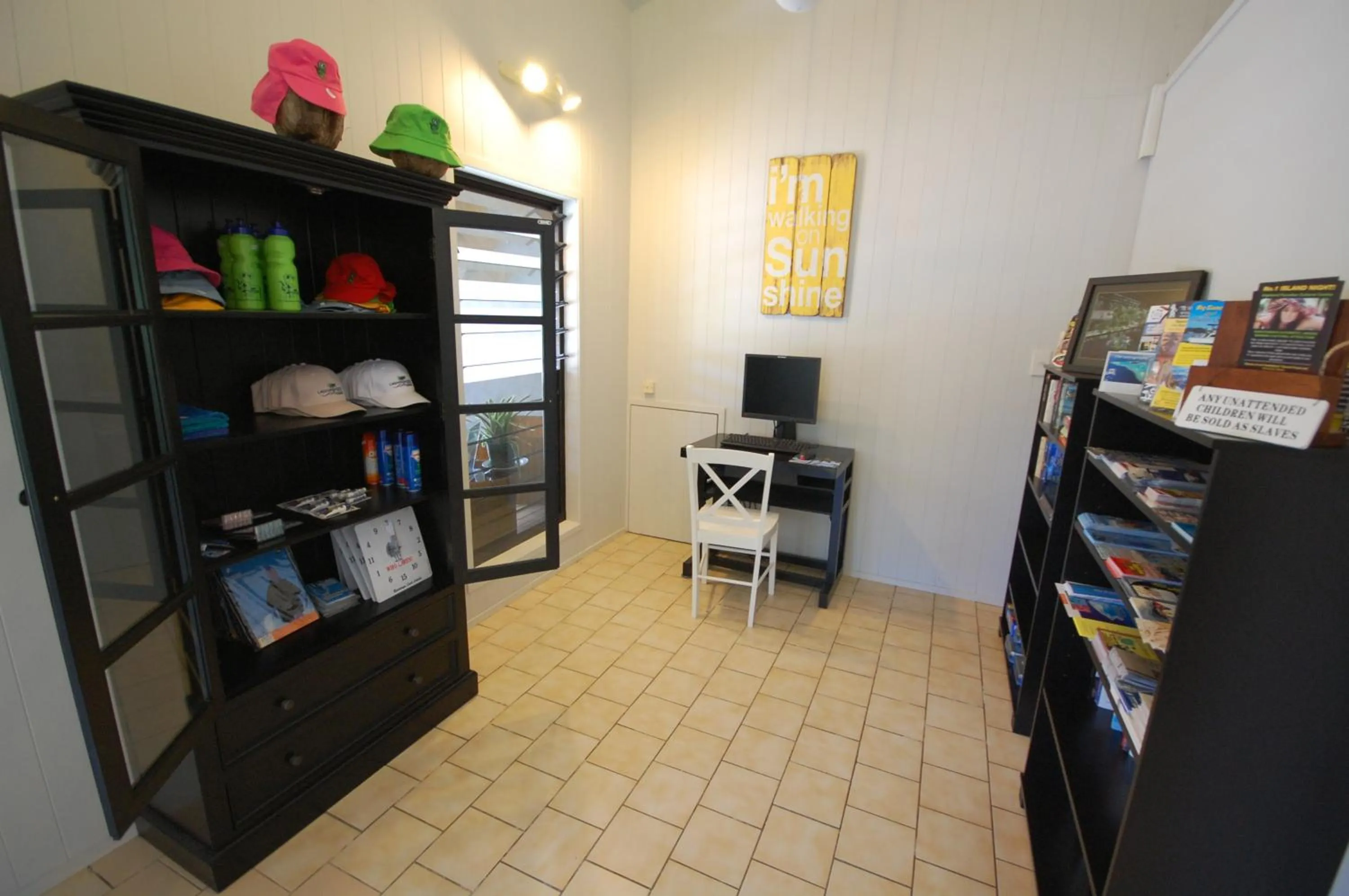 Library in Lagoon Breeze Villas