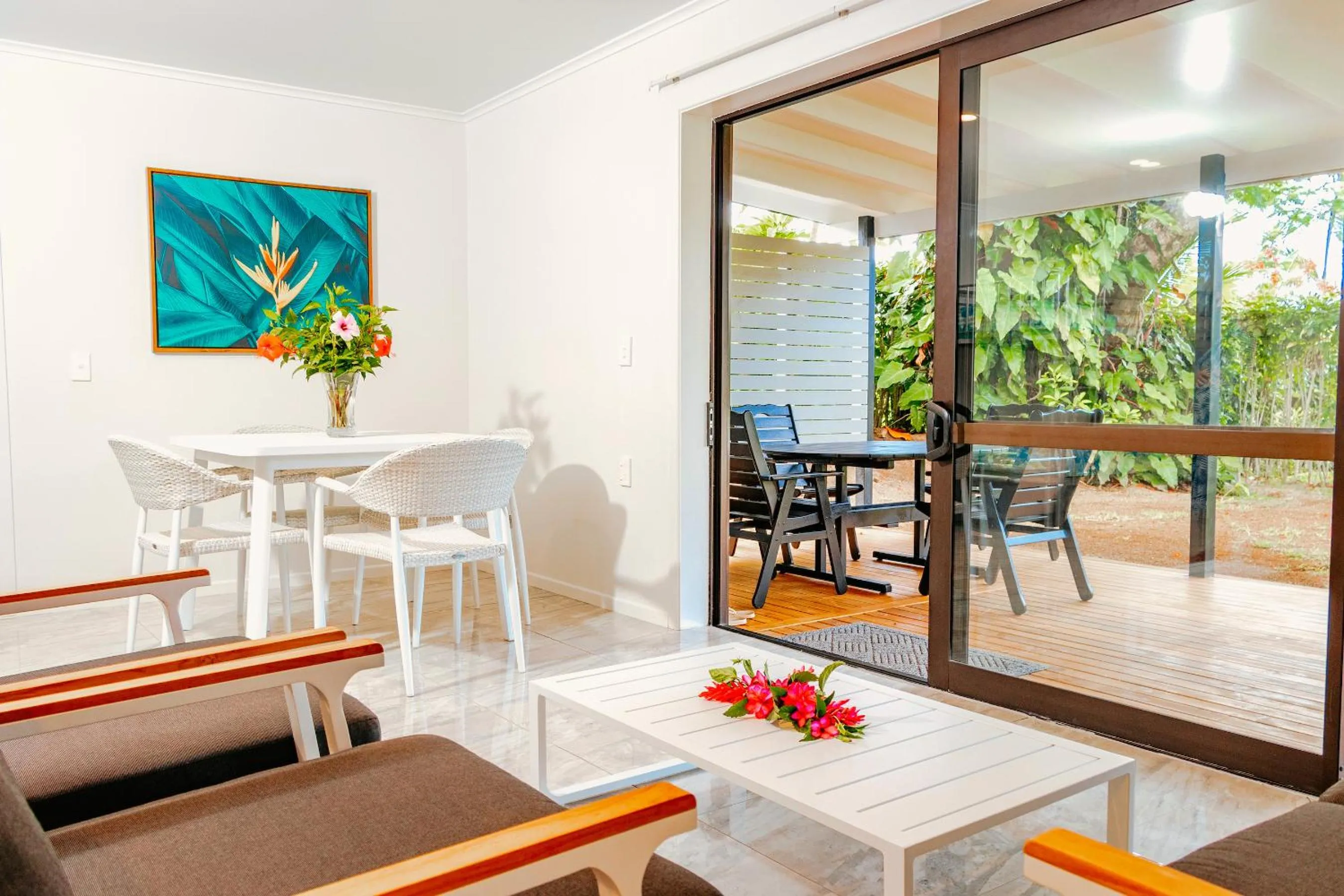 Dining area in Lagoon Breeze Villas