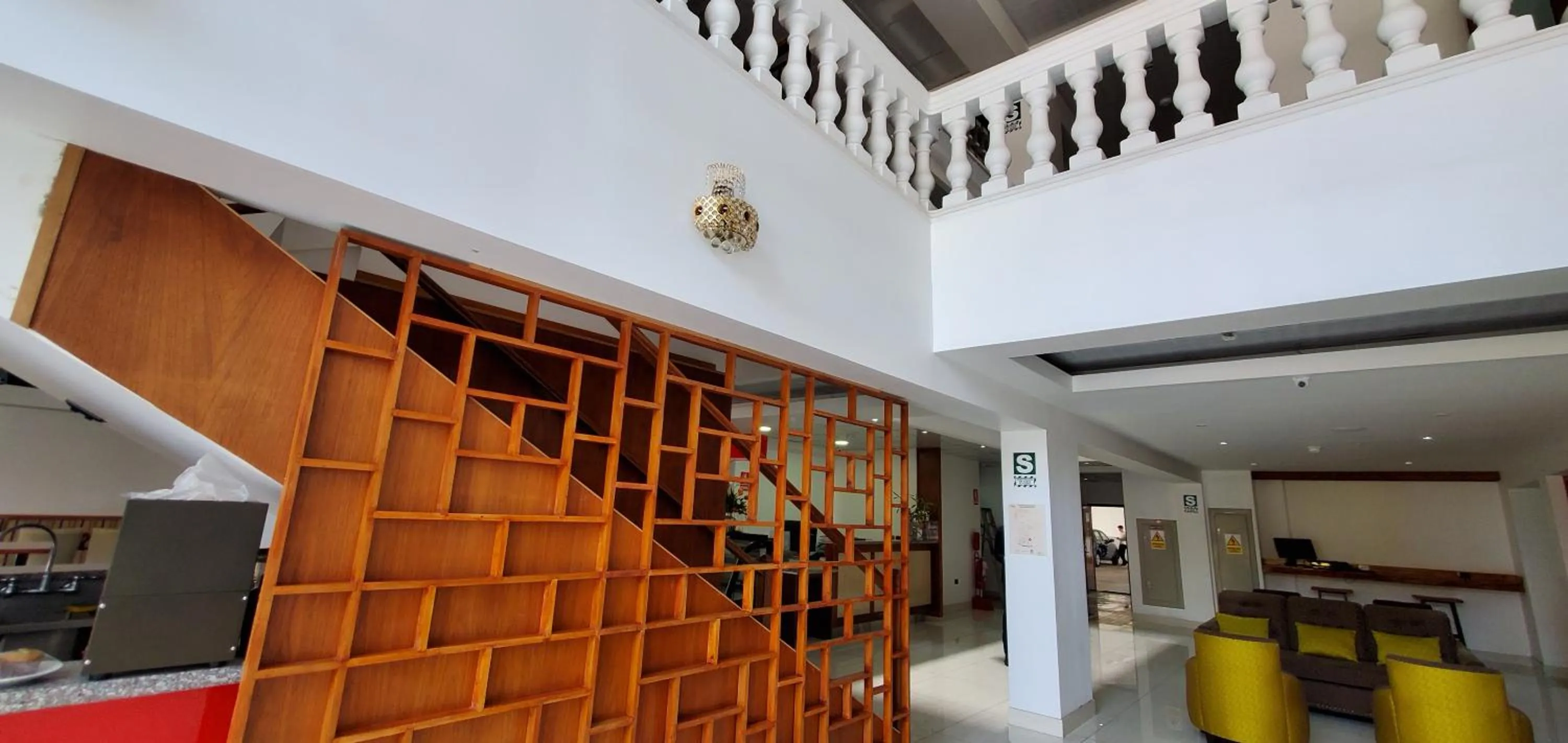 Lobby or reception in La Luna Inn