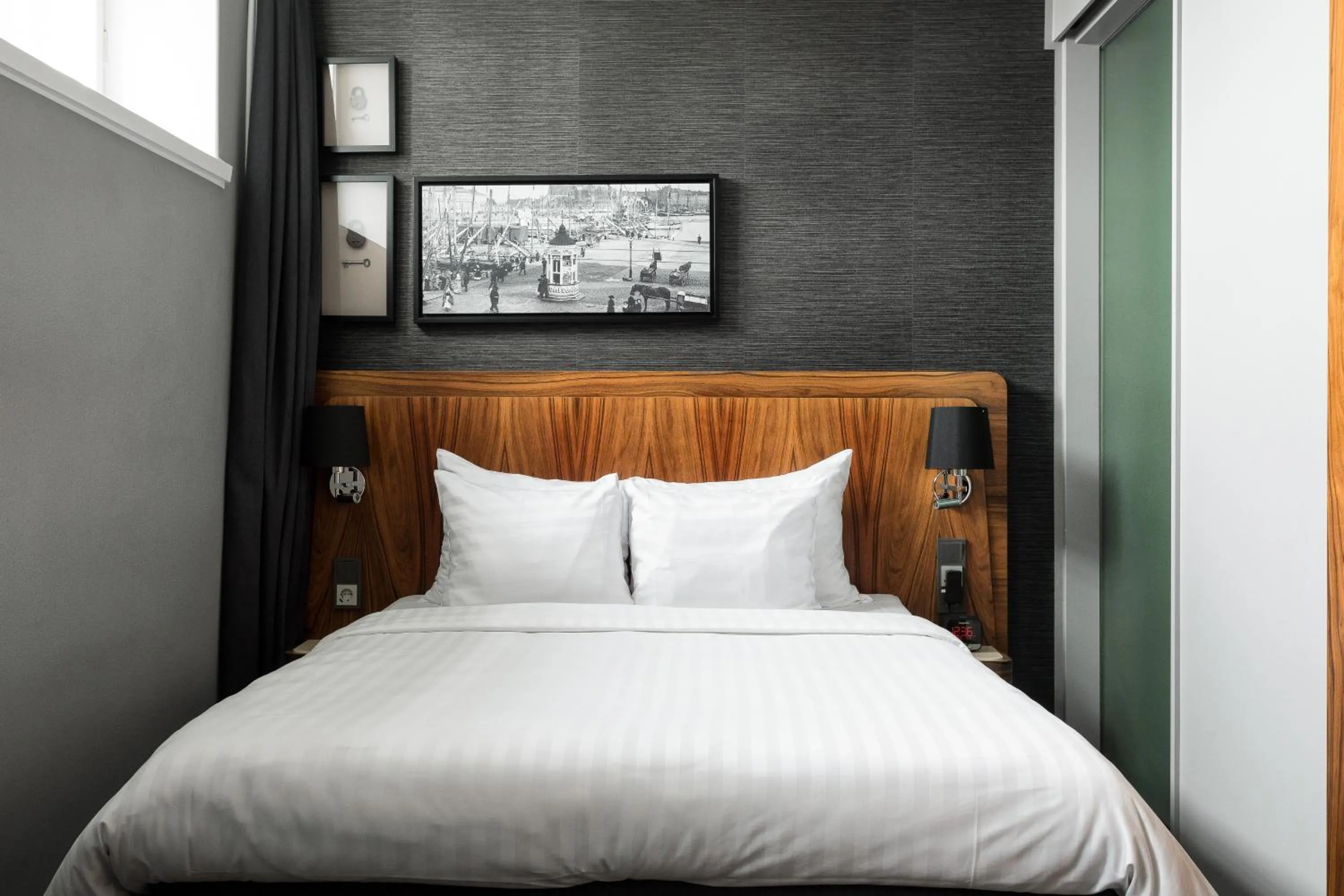 Bed in Hotel Katajanokka, Helsinki, a Tribute Portfolio Hotel