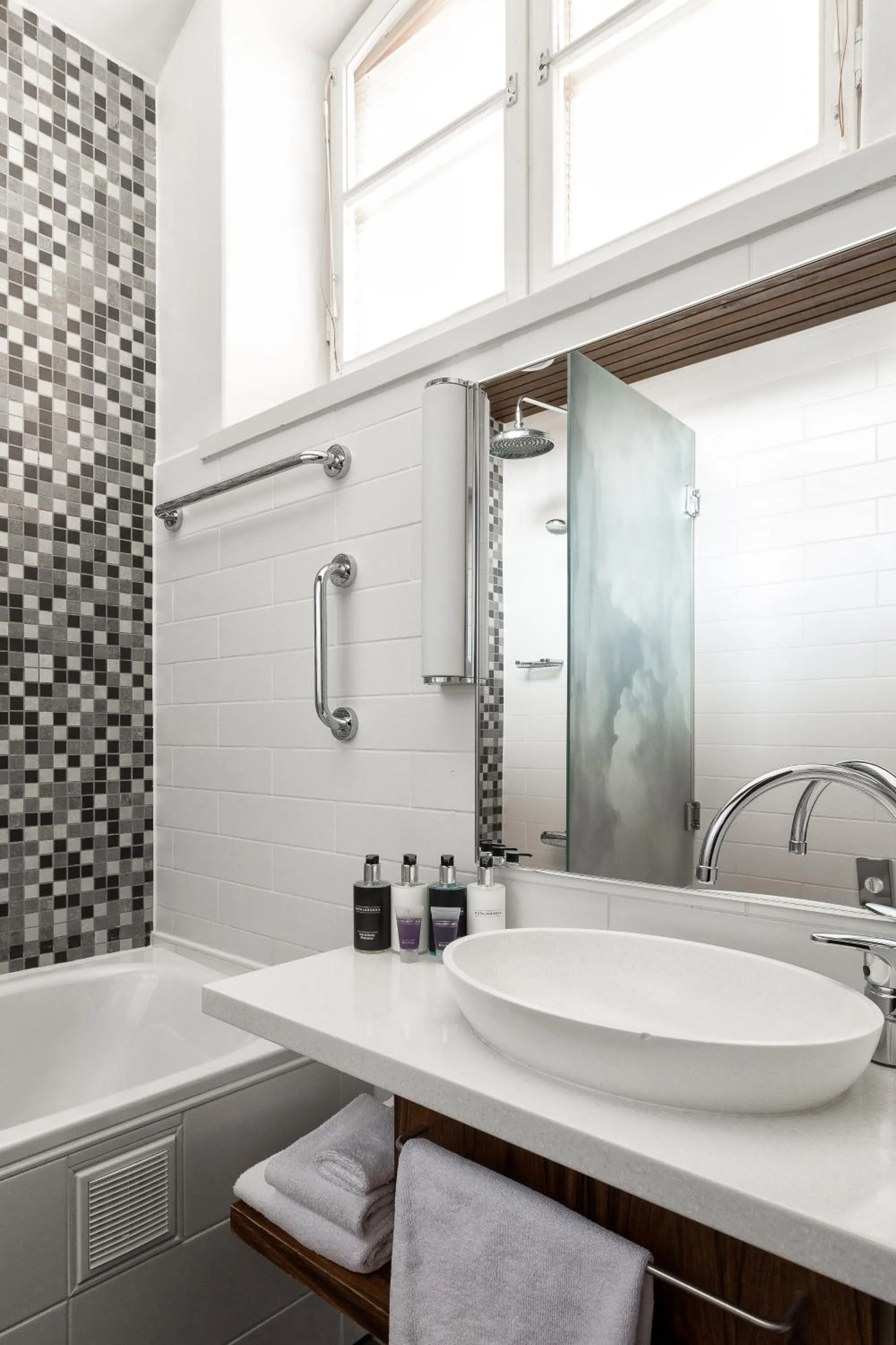 Bathroom in Hotel Katajanokka, Helsinki, a Tribute Portfolio Hotel